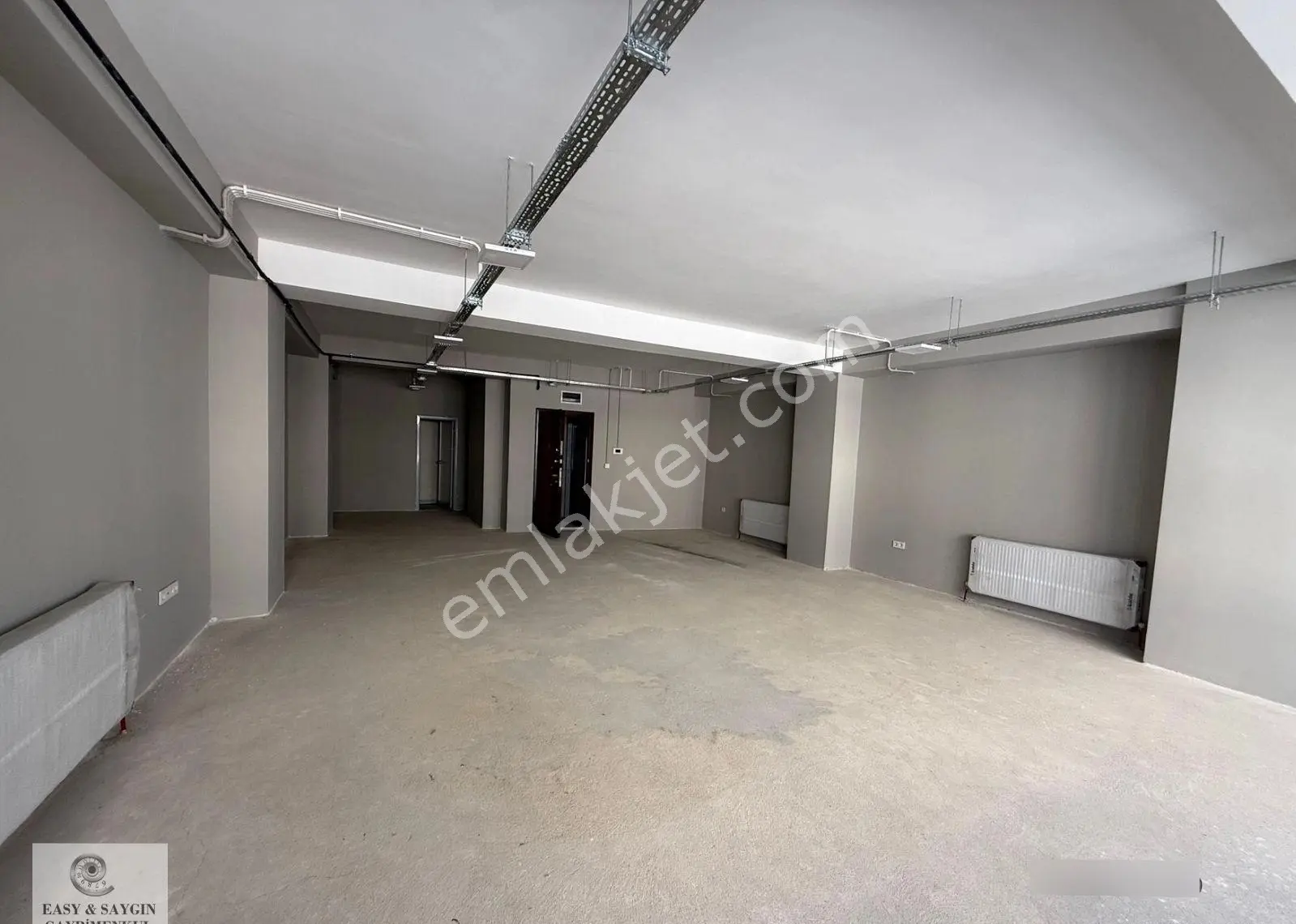 Çağlayan Adliyesi Karşısında Tam Kat 180 M2 Sıfır İçi Bölünmemiş Noter V.b. Uygun - Görsel 4