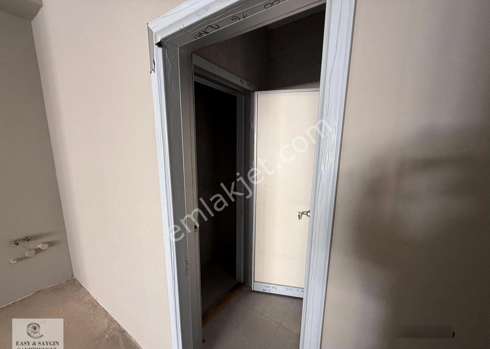 Çağlayan Adliyesi Karşısında Tam Kat 180 M2 Sıfır İçi Bölünmemiş Noter V.b. Uygun - Görsel 5