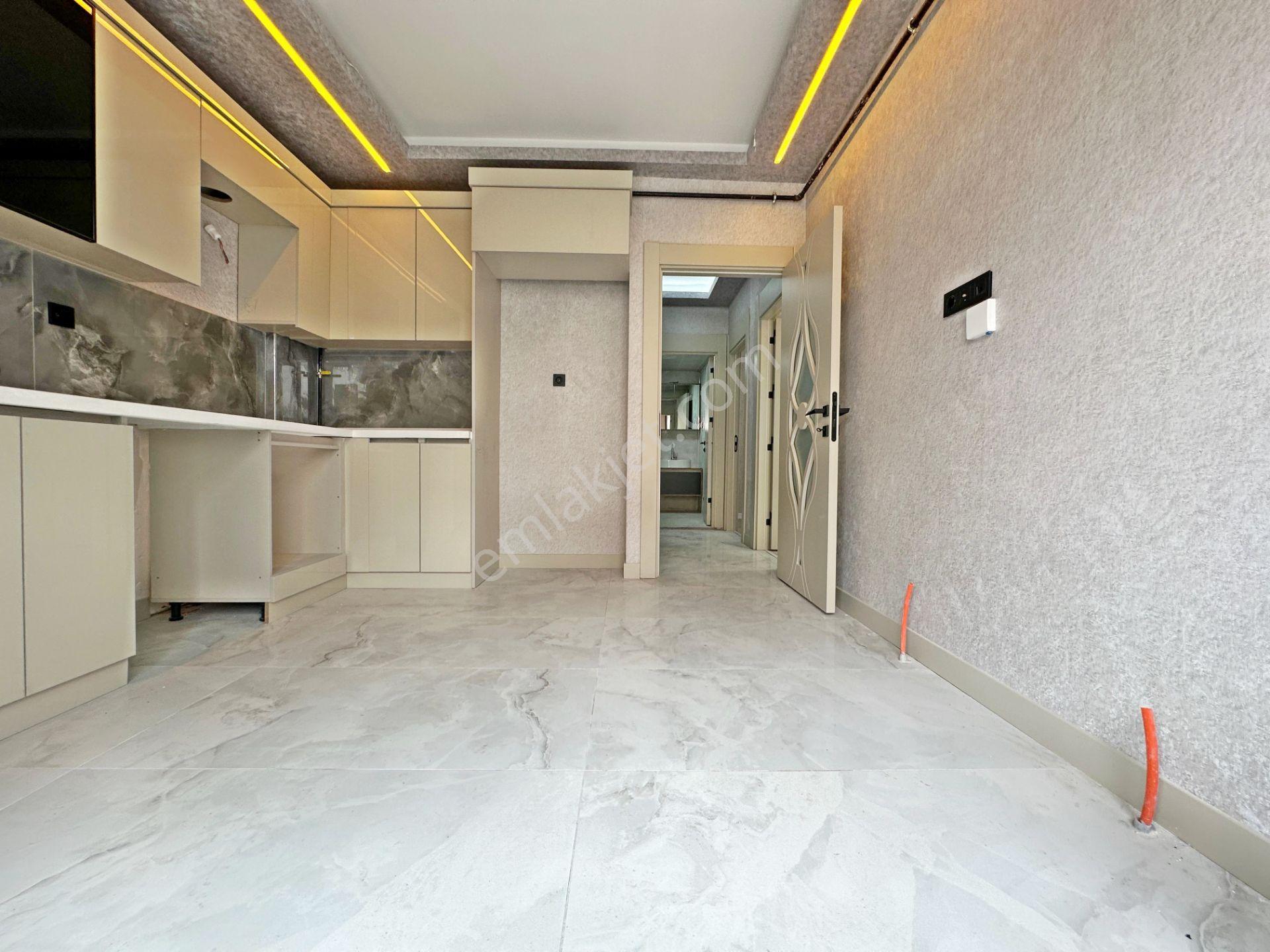 Keçiörern'de Emsali Olmayan Sıfır Geniş Full Yapılı Daire - Görsel 19