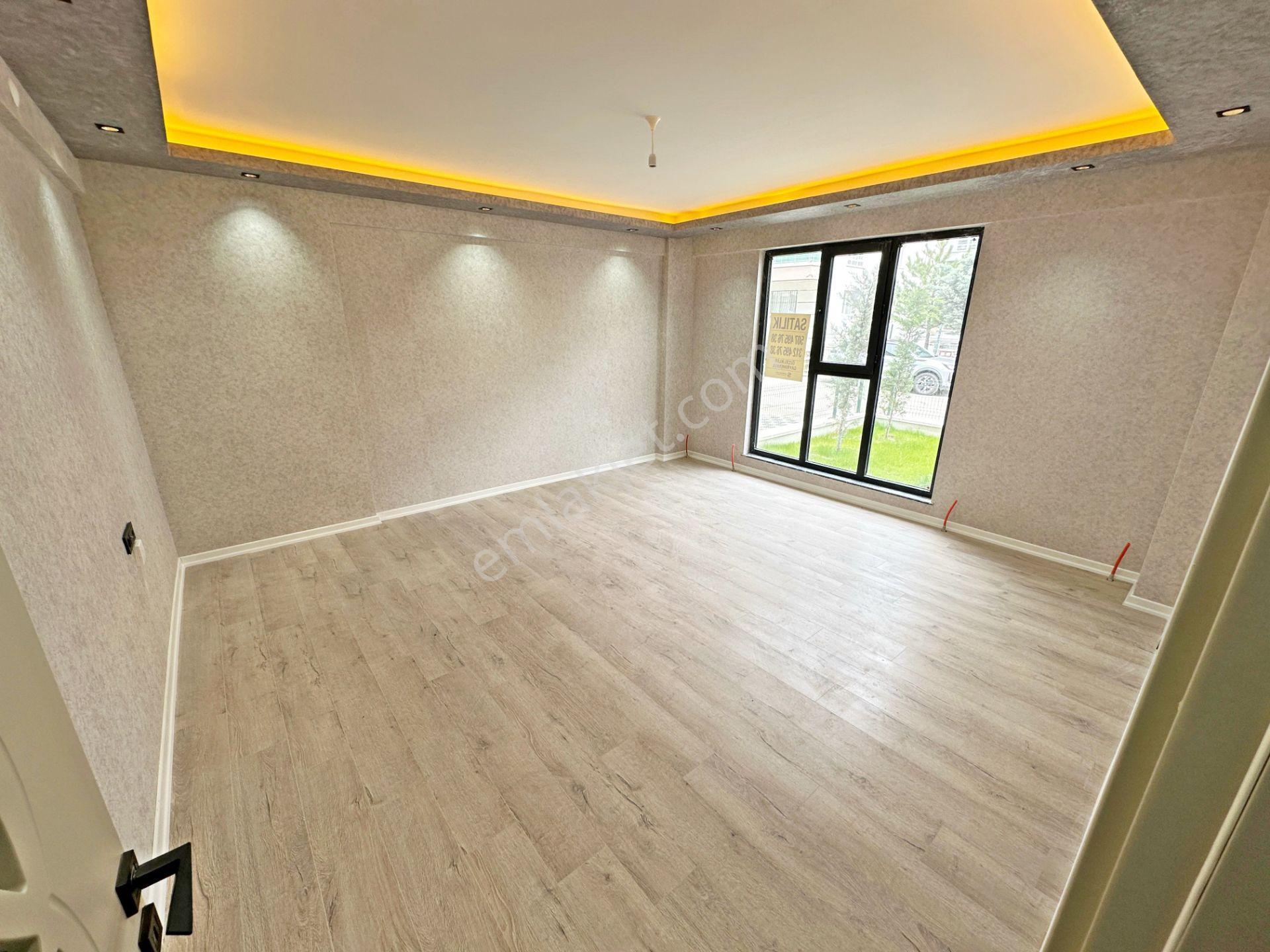 Keçiörern'de Emsali Olmayan Sıfır Geniş Full Yapılı Daire - Görsel 26