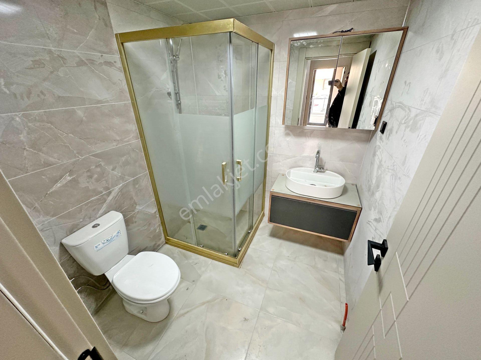 Keçiörern'de Emsali Olmayan Sıfır Geniş Full Yapılı Daire - Görsel 32