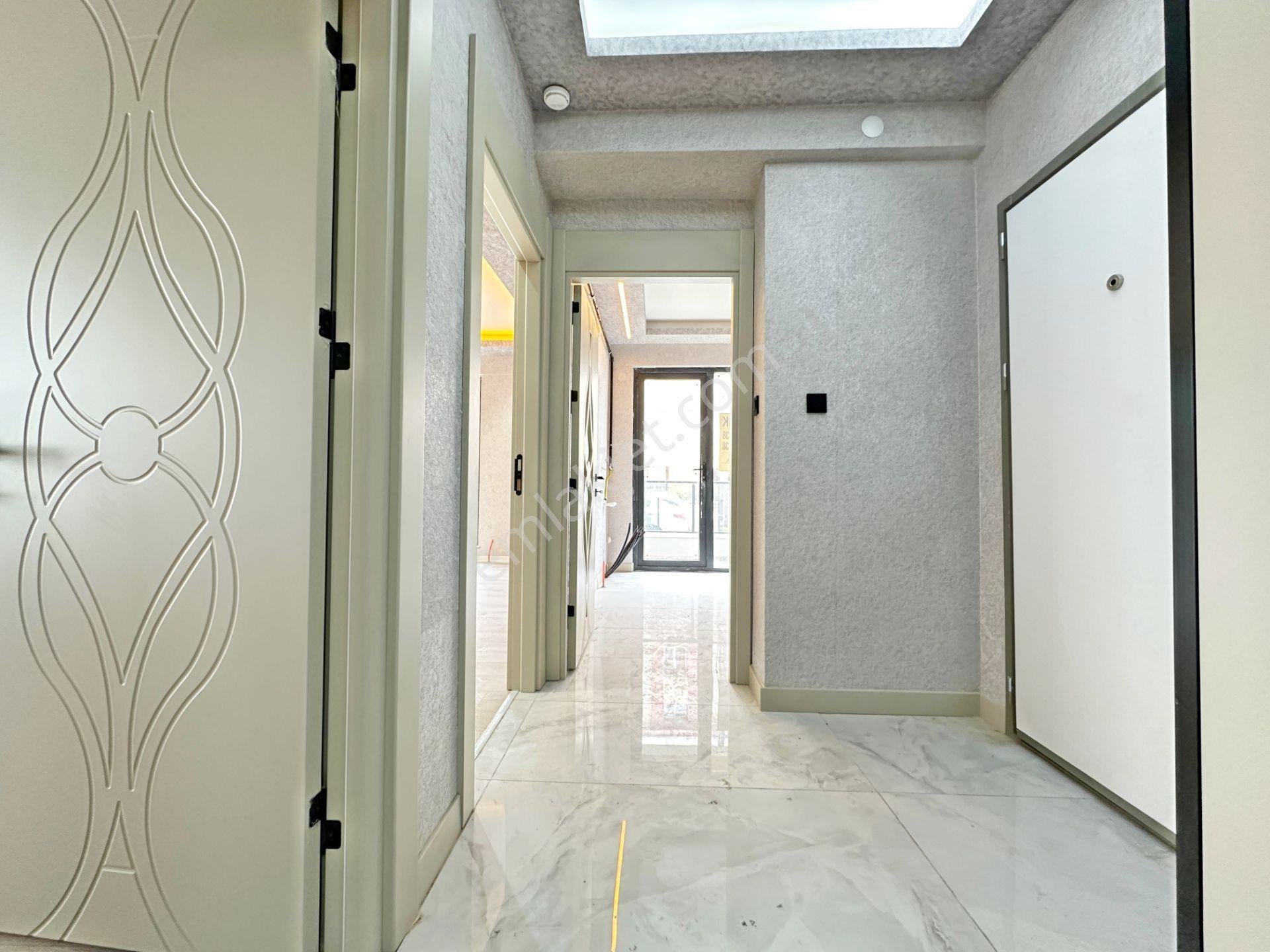 Keçiörern'de Emsali Olmayan Sıfır Geniş Full Yapılı Daire - Görsel 14