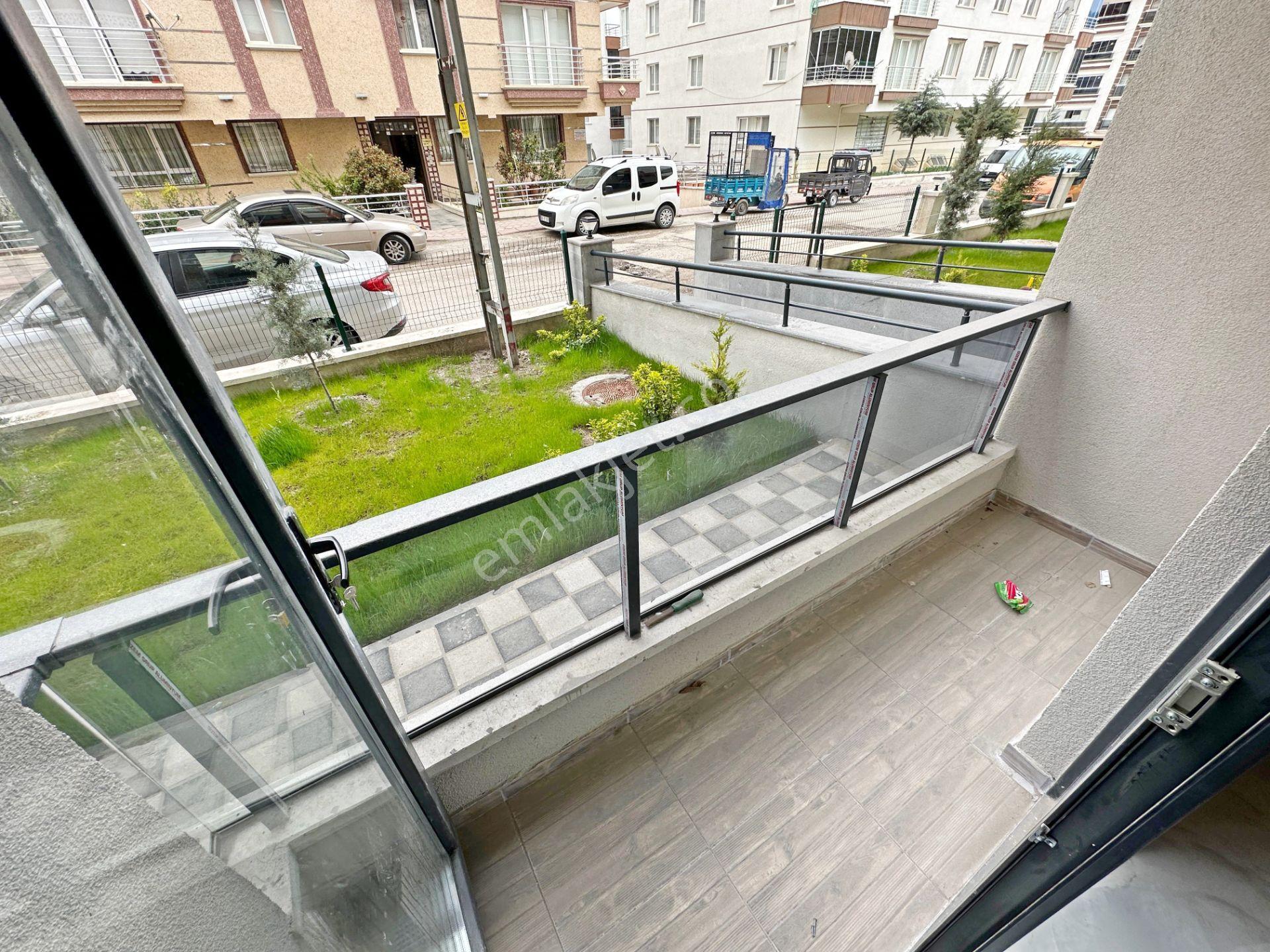 Keçiörern'de Emsali Olmayan Sıfır Geniş Full Yapılı Daire - Görsel 35