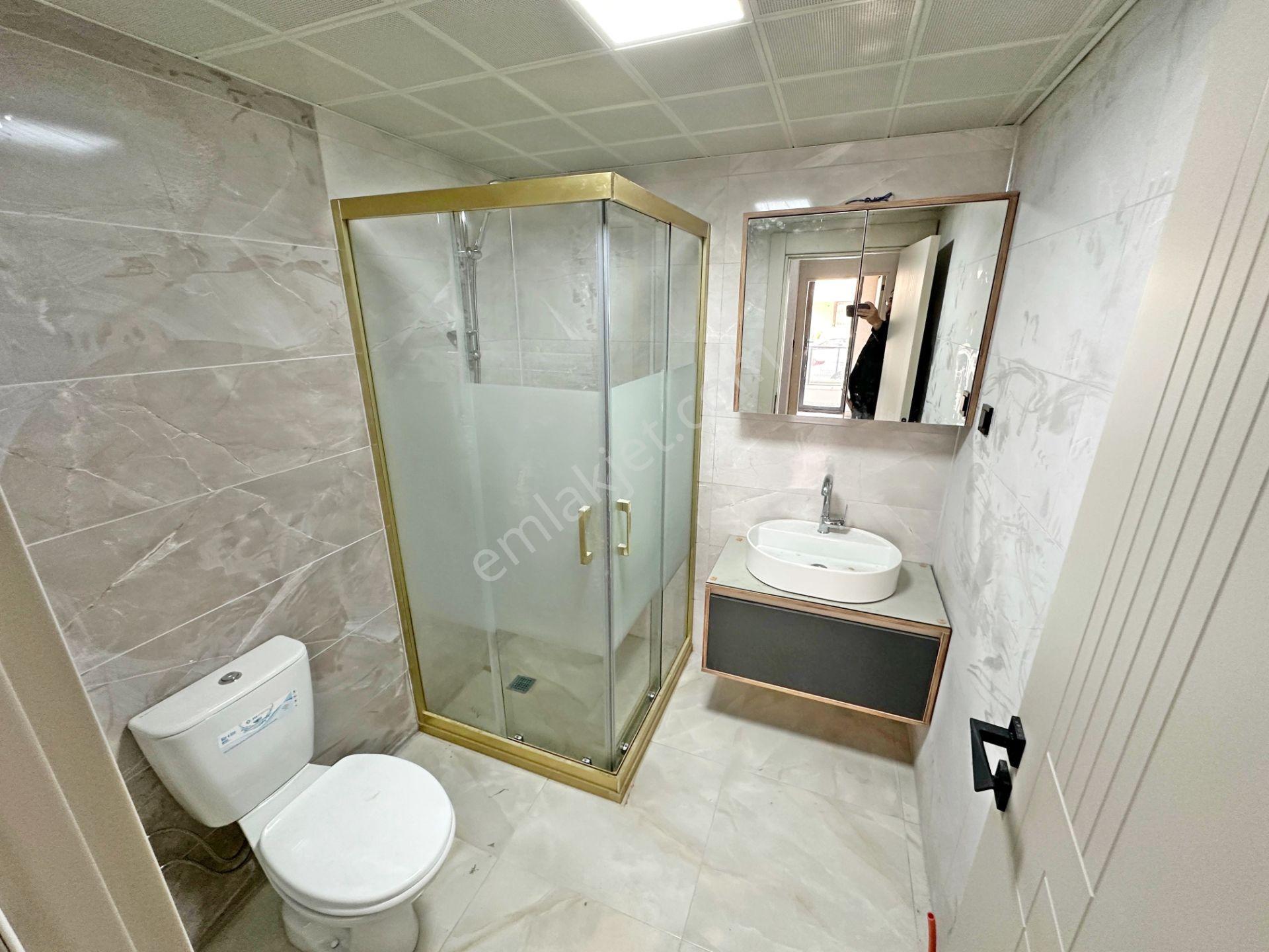 Keçiörern'de Emsali Olmayan Sıfır Geniş Full Yapılı Daire - Görsel 33
