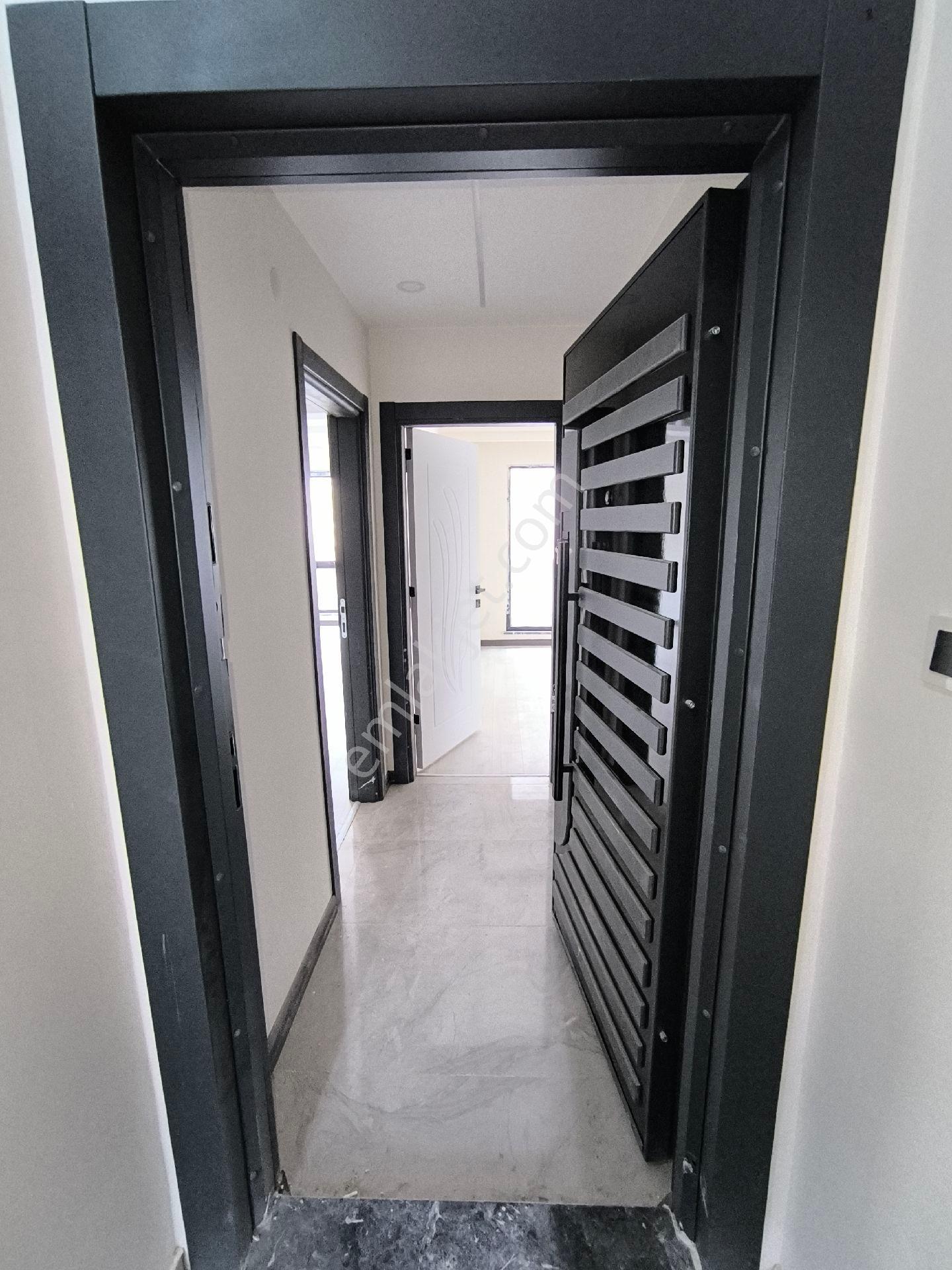 Re/max Land'den Çerkezköy Tepe Yolu Üzerinde 2+1 - Görsel 6
