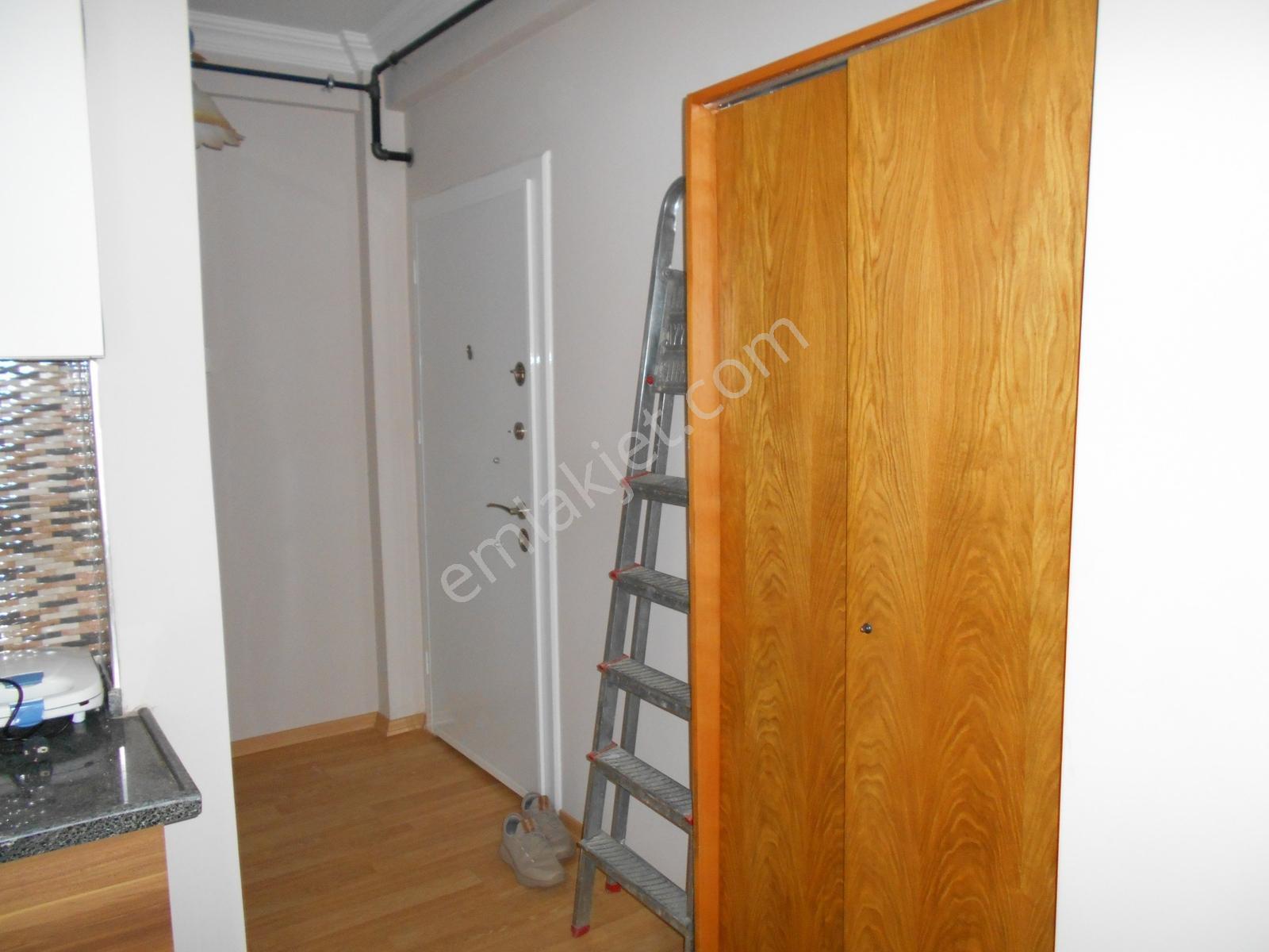 Seyrek'de Eşyalı-üniversiteye Yakın 1+1 Daire - Görsel 10