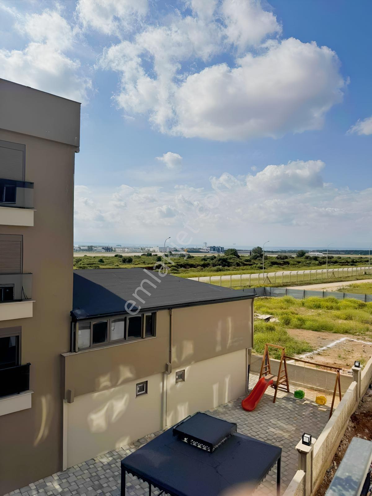 A K Mutludan Parlayan Yıldız Altıntaşta Site İçi 1+1 Sıfır Daire - Görsel 10