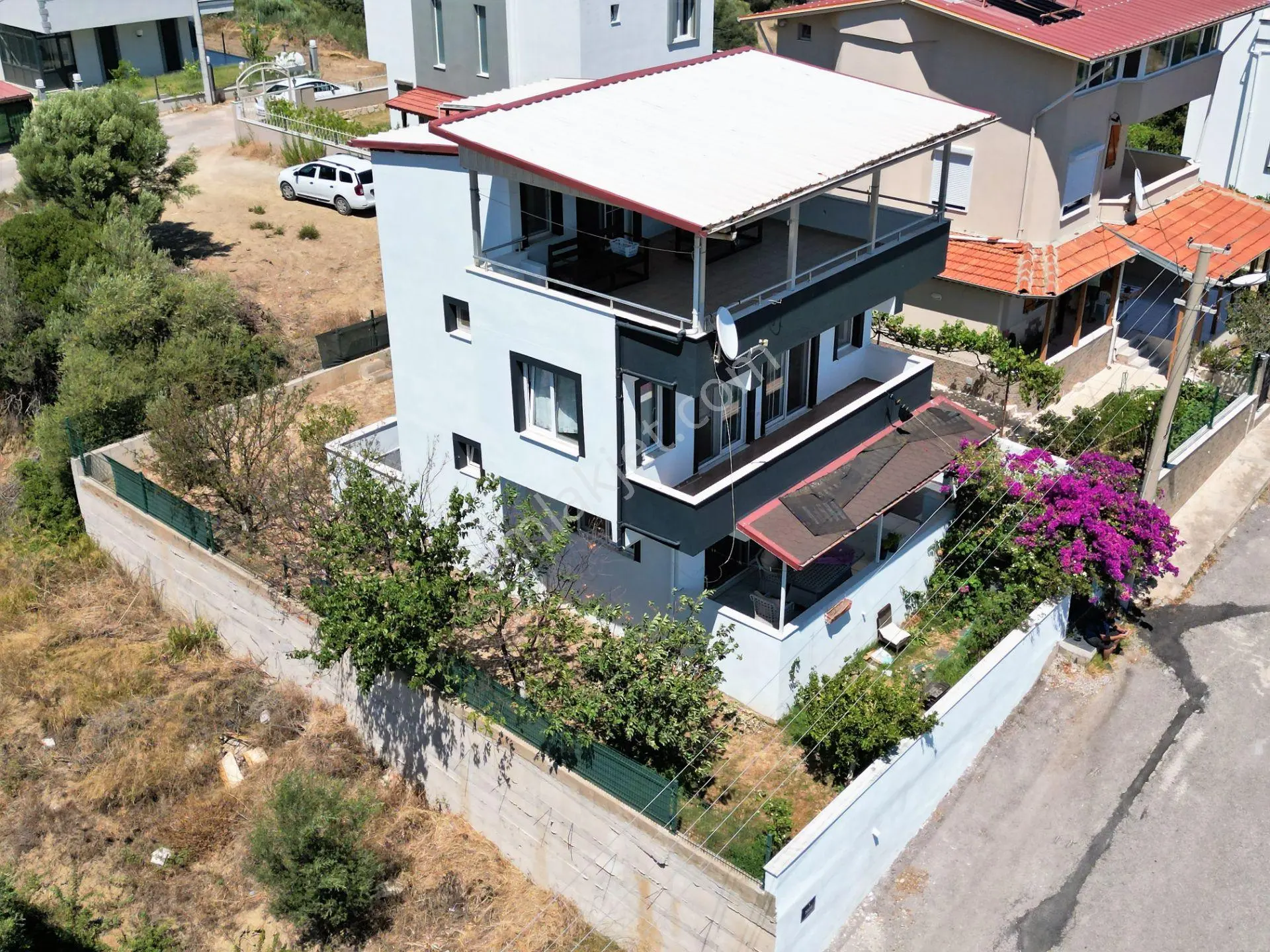 İzmi̇r Seferi̇hi̇sar Doğanbey De Deni̇z Manzaralı Ki̇ralık Yazlık 4+1 - Görsel 2