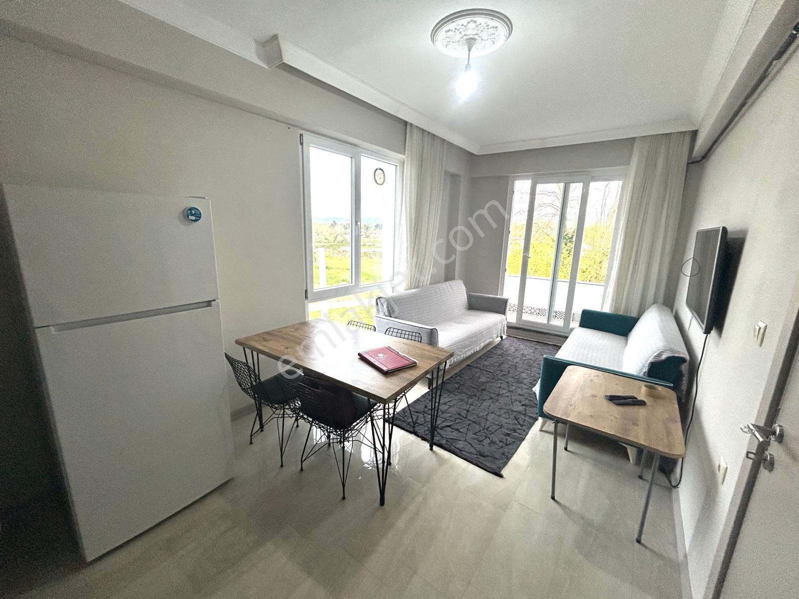 Kocaali Havuzlu Sitede, Güvenlikli, Full Eşyalı Satılık Daire - Görsel 6