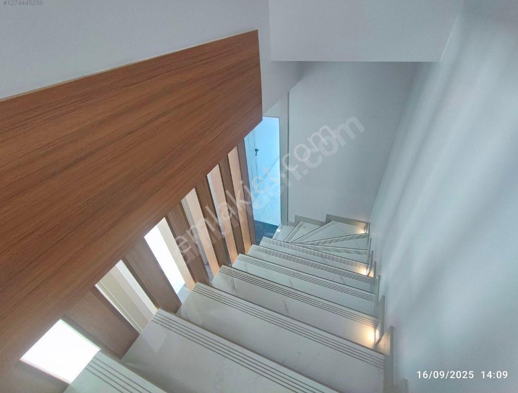 ("beylikdüzü Deregzinda") 400m2 Bahçeli Özel Tasarım Modern Lüks Villa - Görsel 11