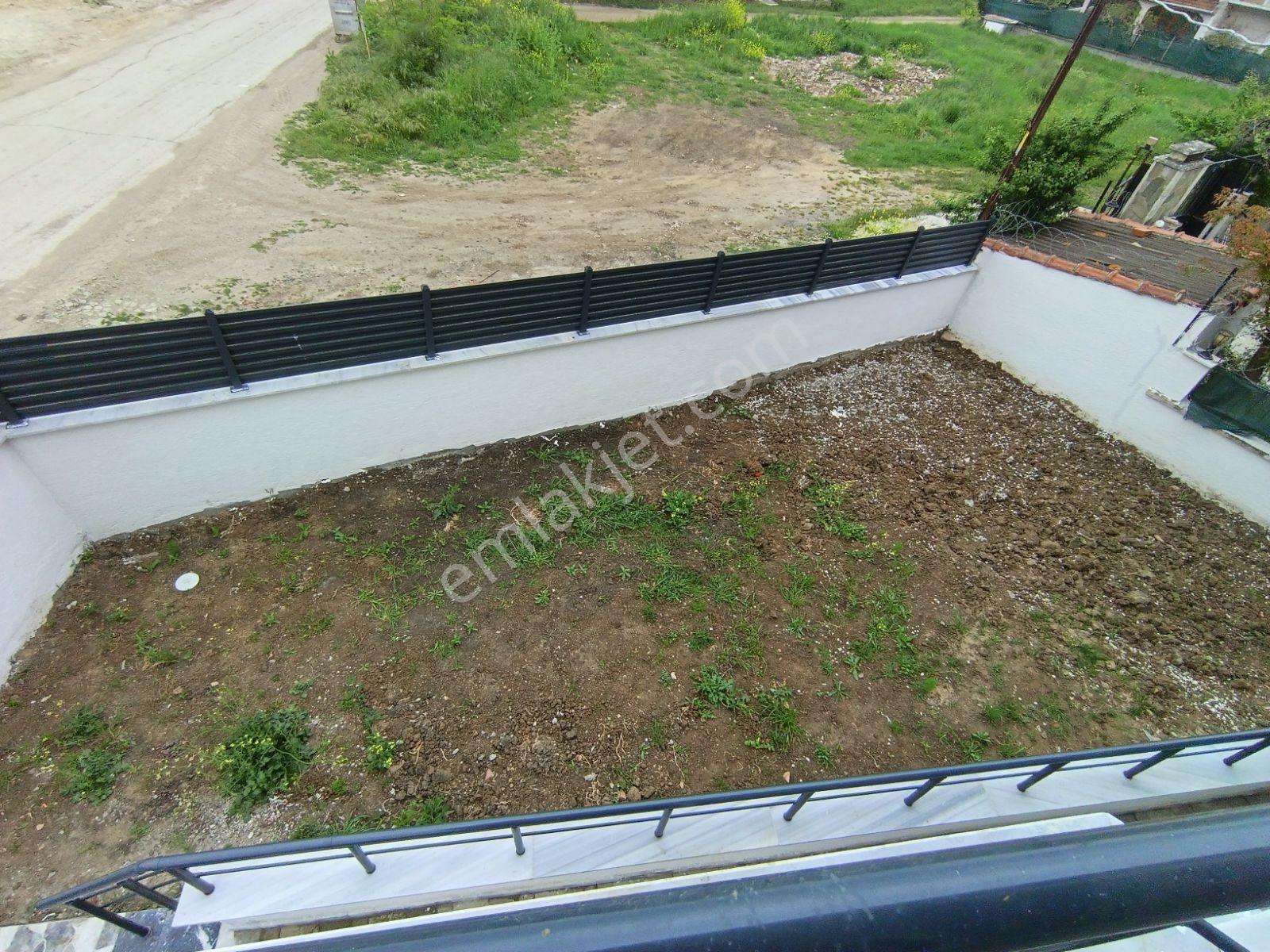 Saka Gayrimenkulden İskanlı Sıfır 2+1 Villa Cadde Cepheli - Görsel 26