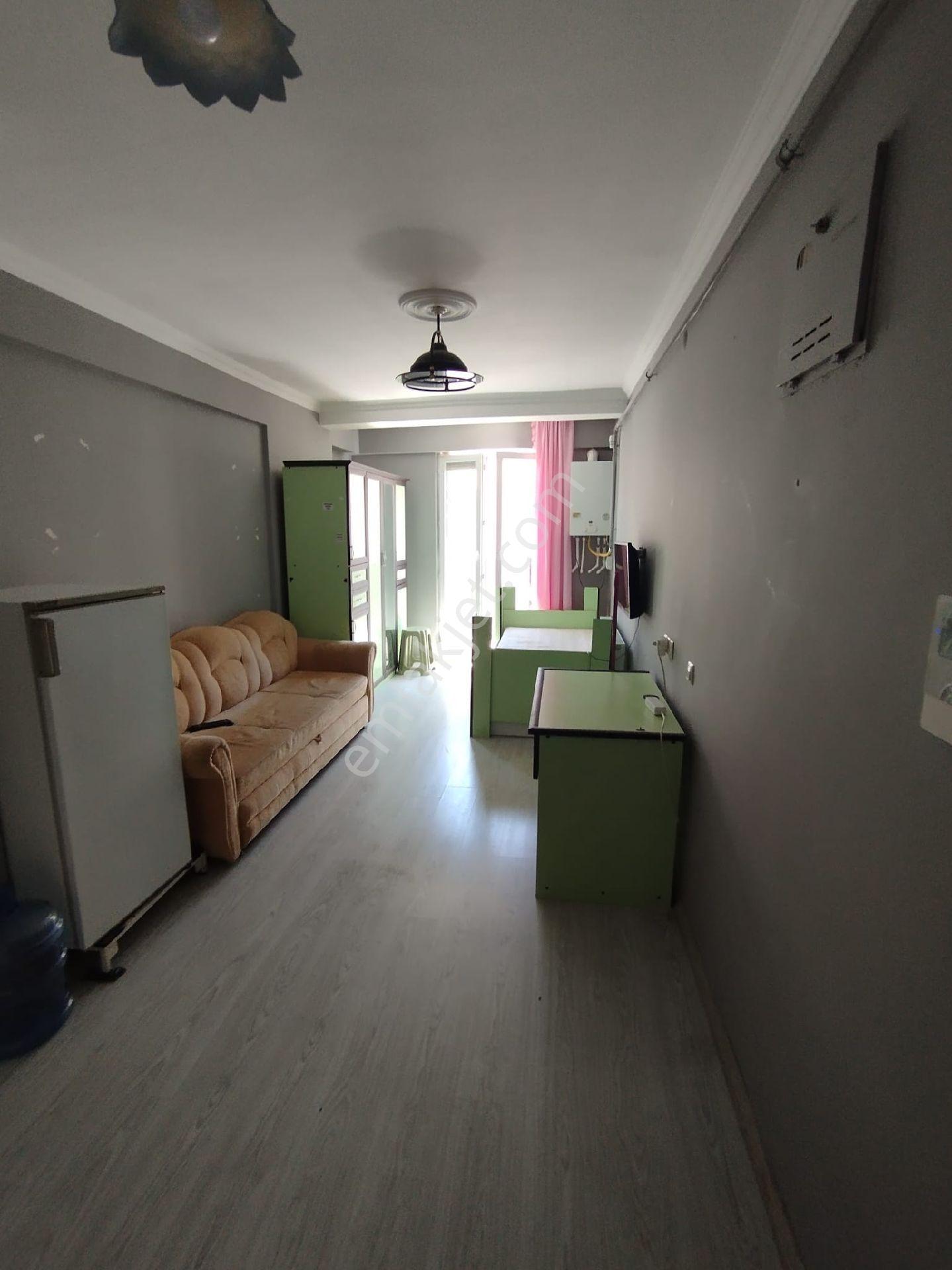 Yüksek Kira Getirili Üniversite Yakını Yatırımlık Satılık Eşyalı Daire - Görsel 4