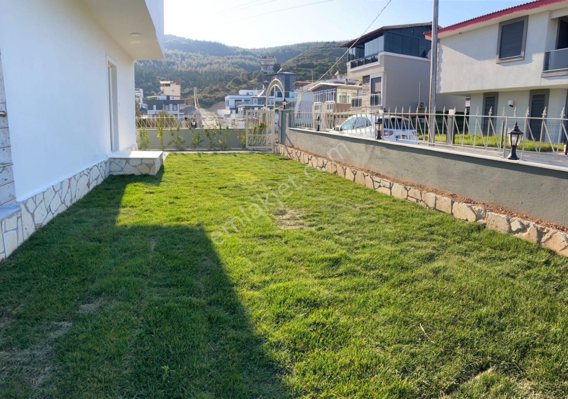 Seferihisar Doğanbeyde Satılık 2+1 Deniz Manzaralı Bahçeli Villa - Görsel 15