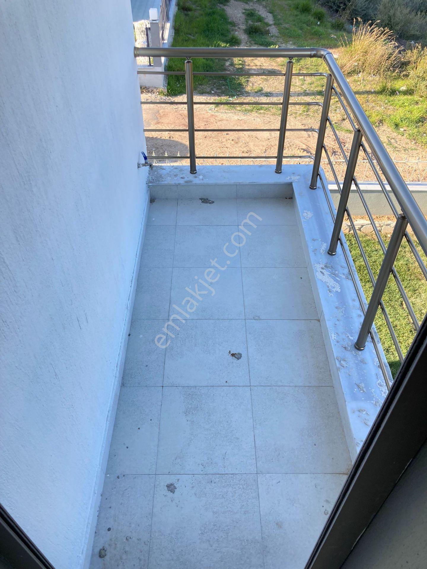 Seferihisar Doğanbeyde Satılık 2+1 Deniz Manzaralı Bahçeli Villa - Görsel 31