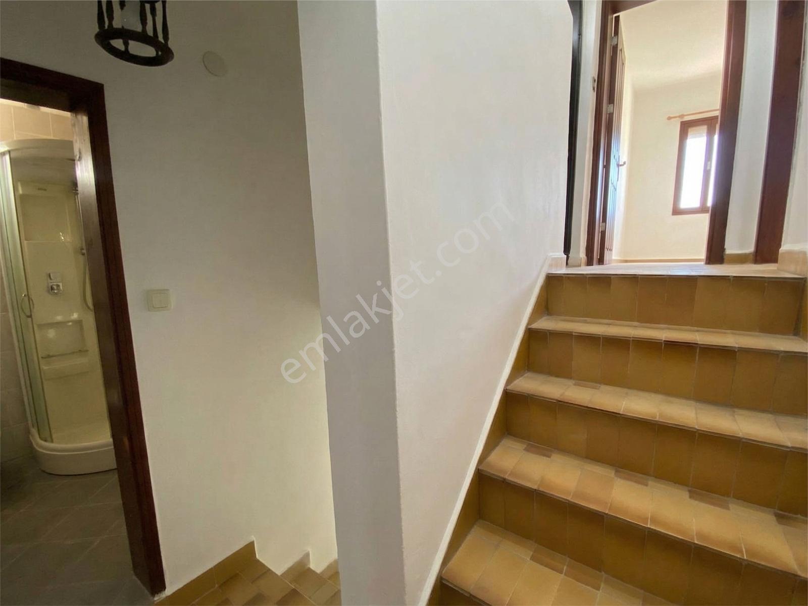 Bodrum Kadıkalesi Özel Plajlı 5+1 Müstakil Bahçeli Villa - Görsel 11