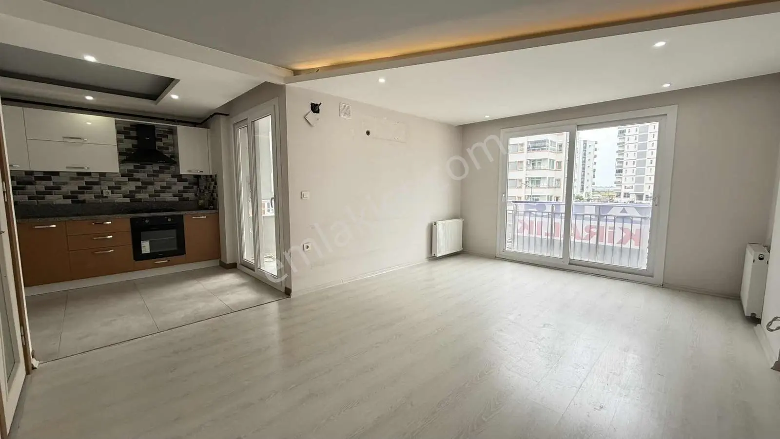 Atc'dan Merkezi Konumda 3+1 Kiralık Daire