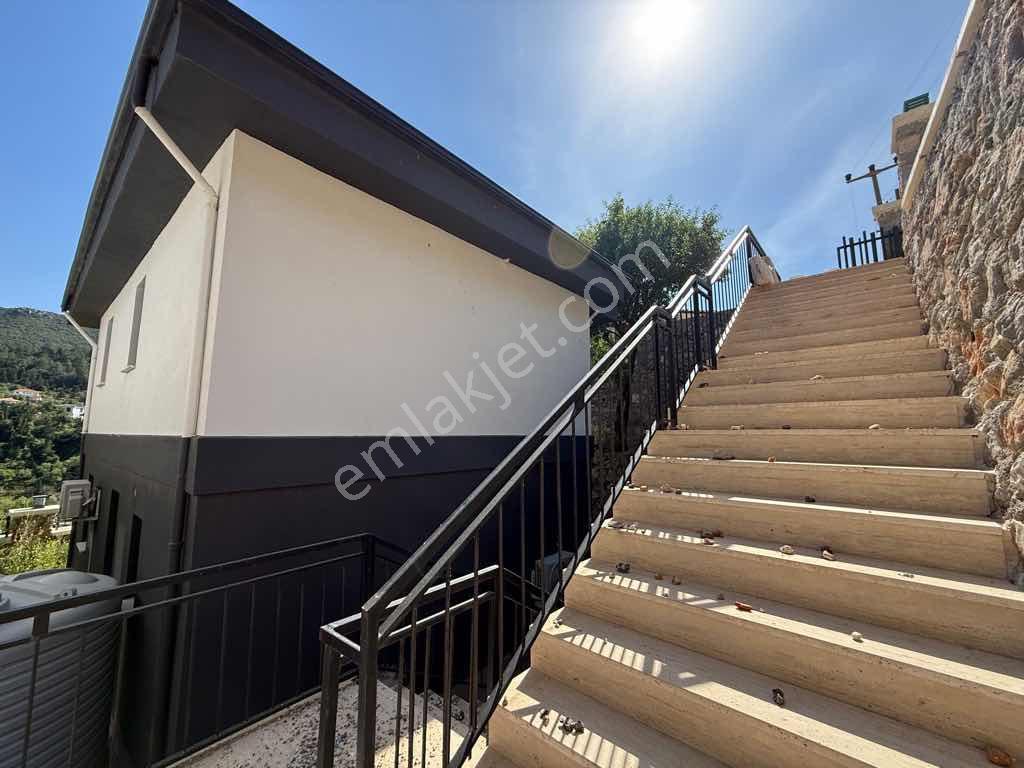 Marmaris Söğüt’te Eşyalı, 4+1 Lüks Triplex Villa! - Görsel 9