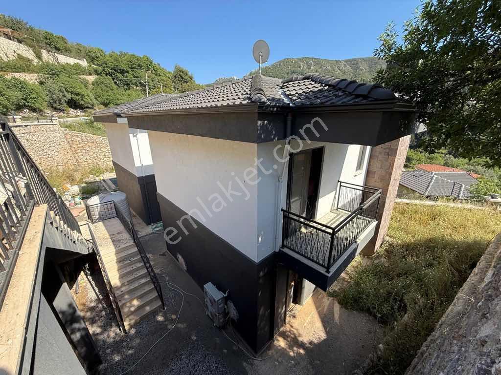 Marmaris Söğüt’te Eşyalı, 4+1 Lüks Triplex Villa! - Görsel 5