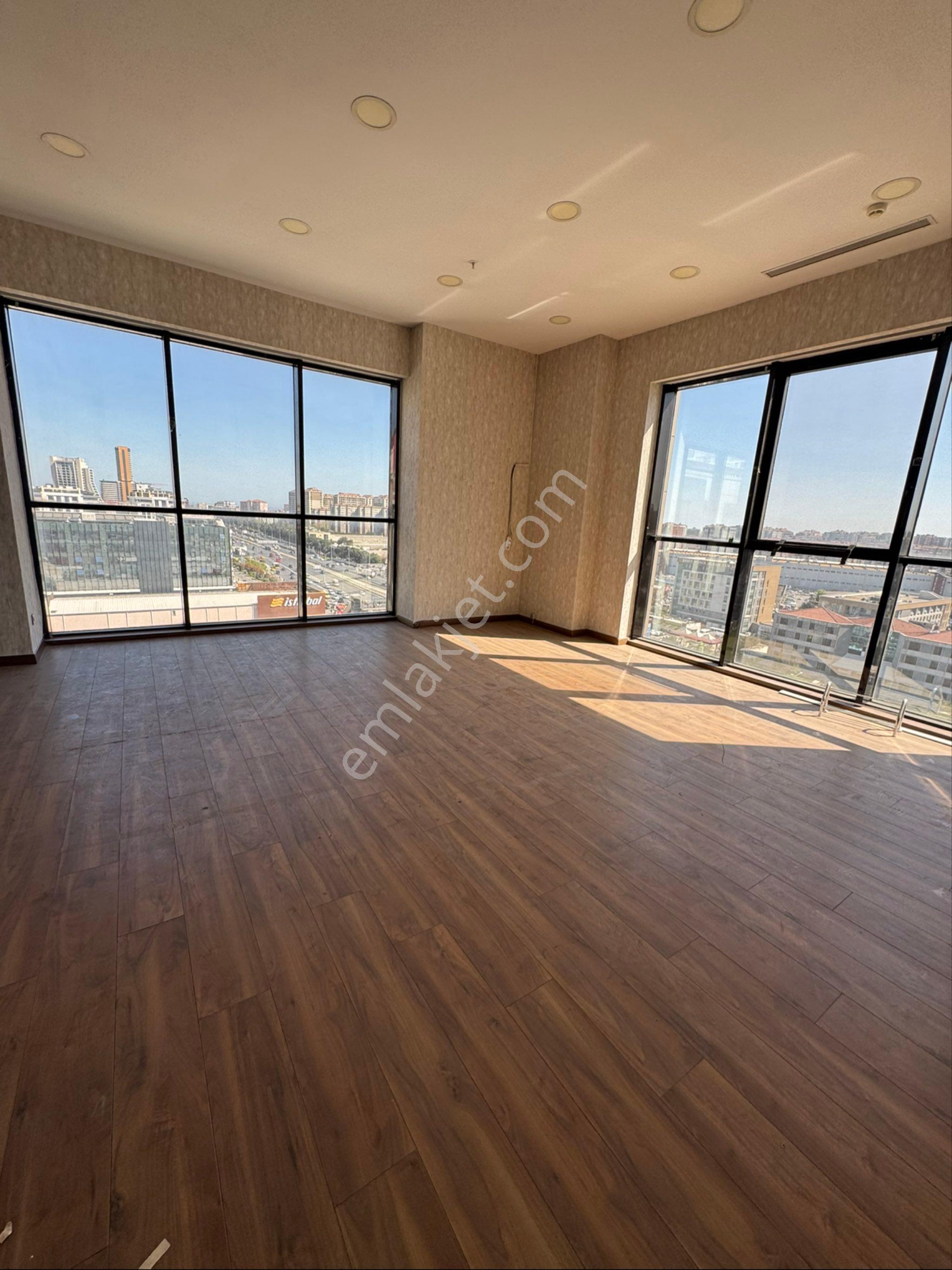 E 5 Komşu Plaza İçinde Kiralık Ofisler - Görsel 14