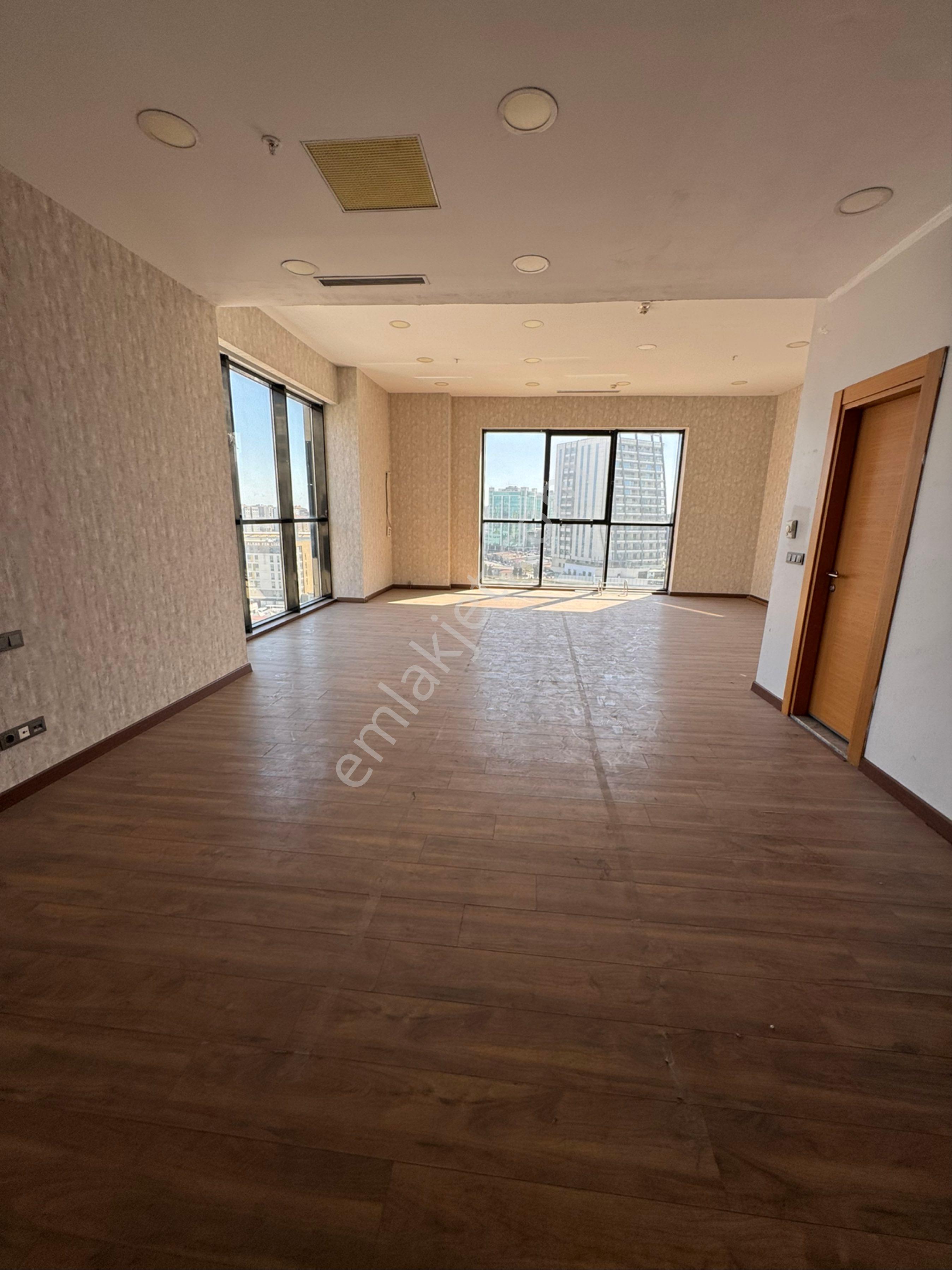 E 5 Komşu Plaza İçinde Kiralık Ofisler - Görsel 16