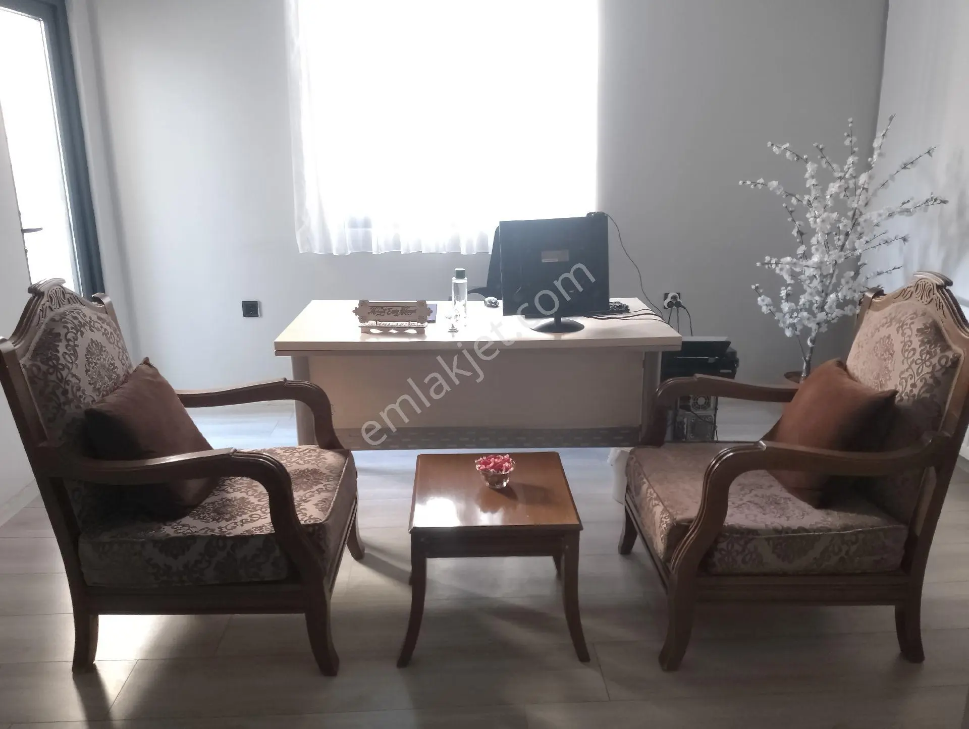 Kiralık Eşyalı Ofis - Görsel 4