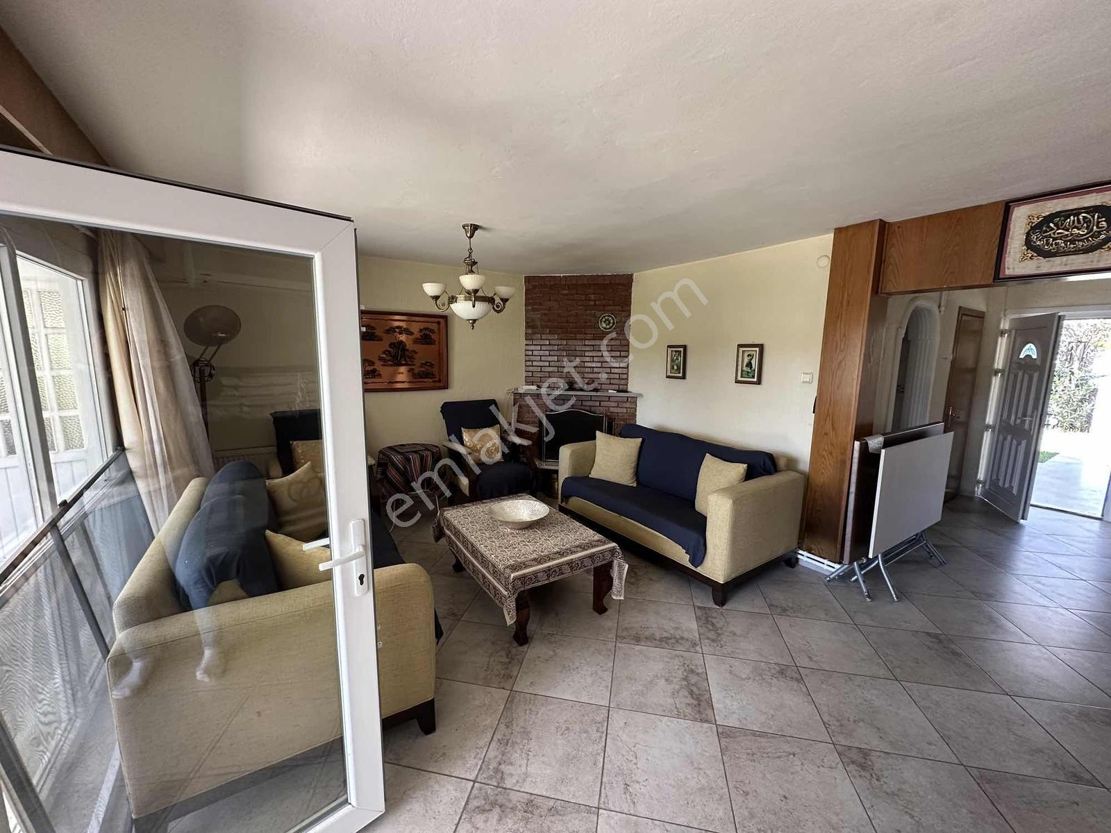 Silivri Bizimköy Sitesinde Bahçeli Yaz Sezonu Kiralık Villa - Görsel 16