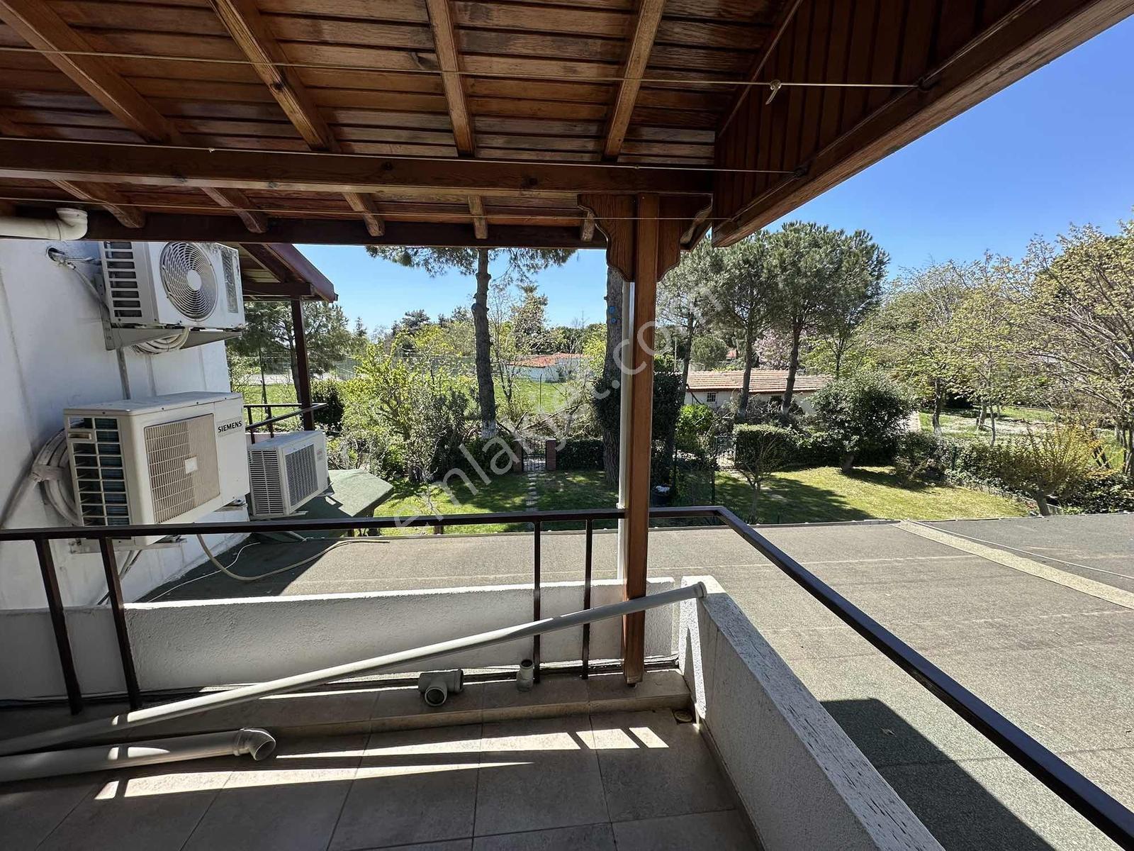 Silivri Bizimköy Sitesinde Bahçeli Yaz Sezonu Kiralık Villa - Görsel 20