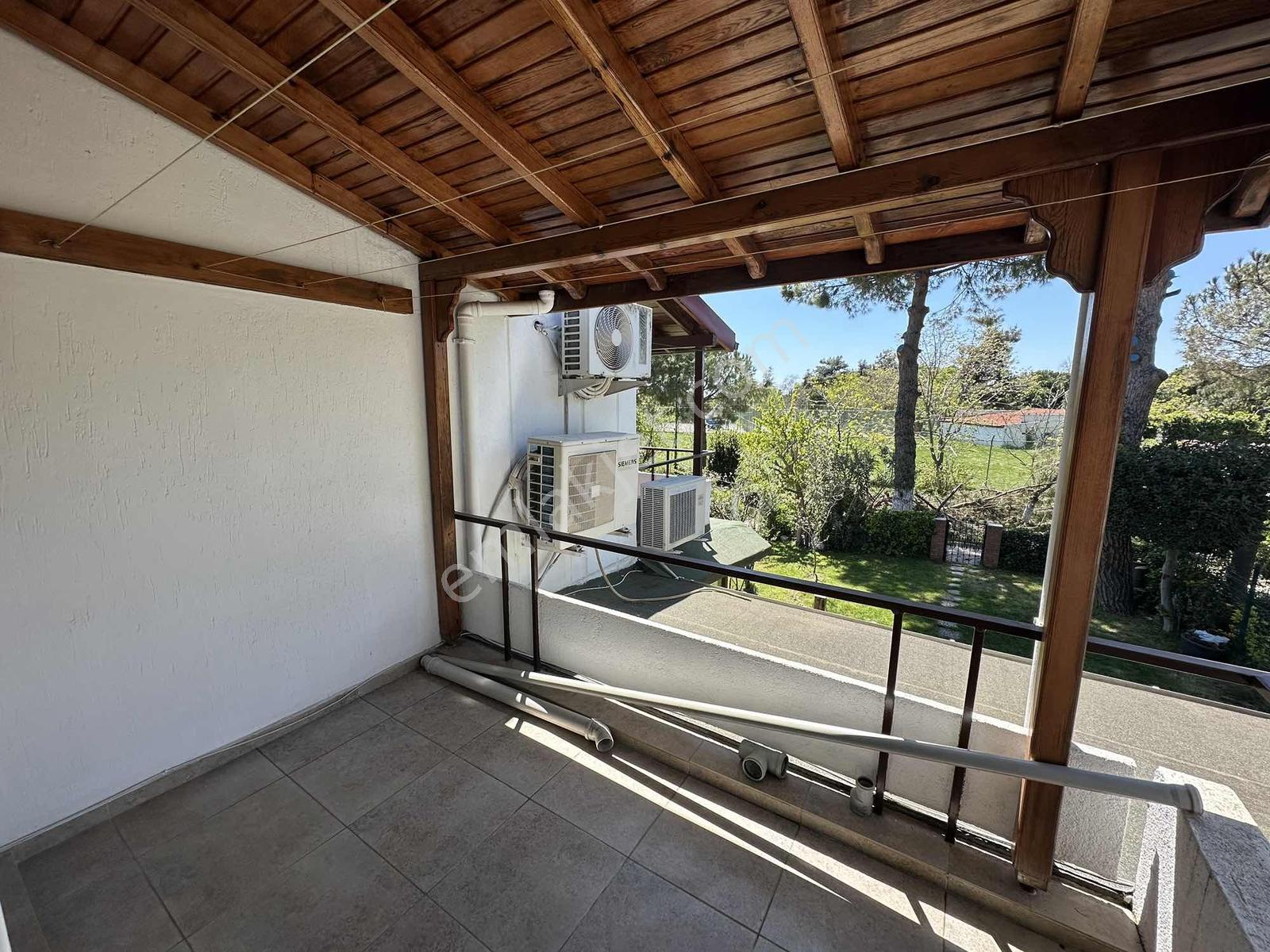 Silivri Bizimköy Sitesinde Bahçeli Yaz Sezonu Kiralık Villa - Görsel 21
