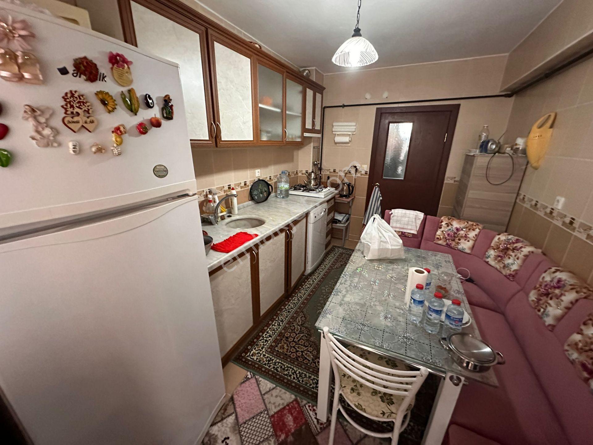 Kartal Tepe Parkı Yakını 2.katta 130m² Çift Balkonlu Daire - Görsel 16