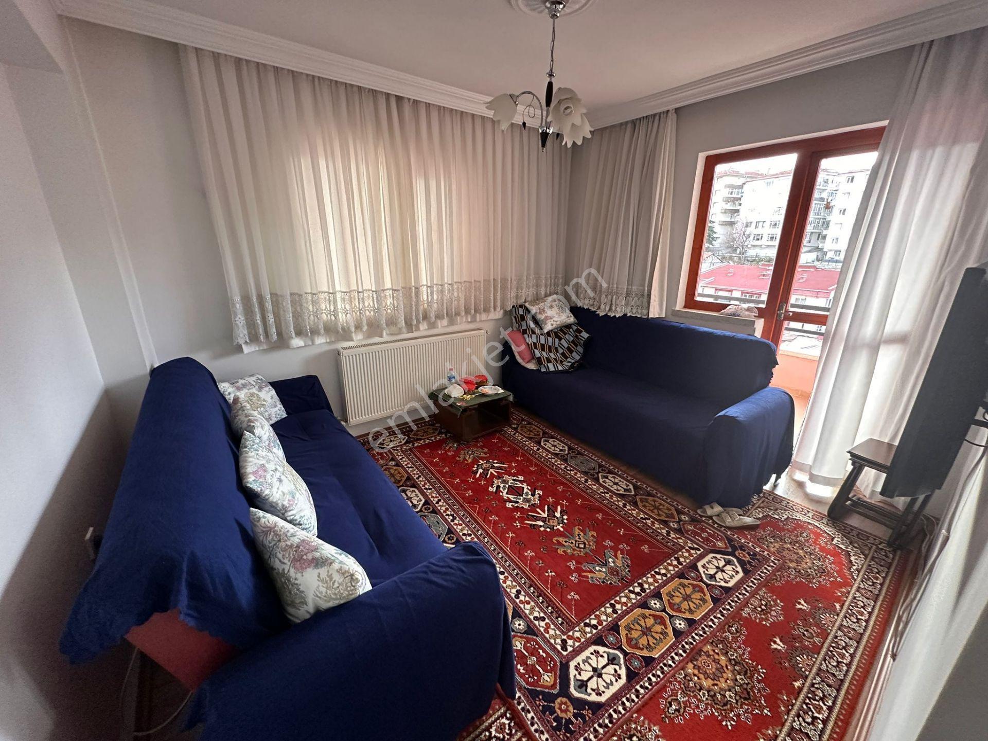 Kartal Tepe Parkı Yakını 2.katta 130m² Çift Balkonlu Daire - Görsel 9