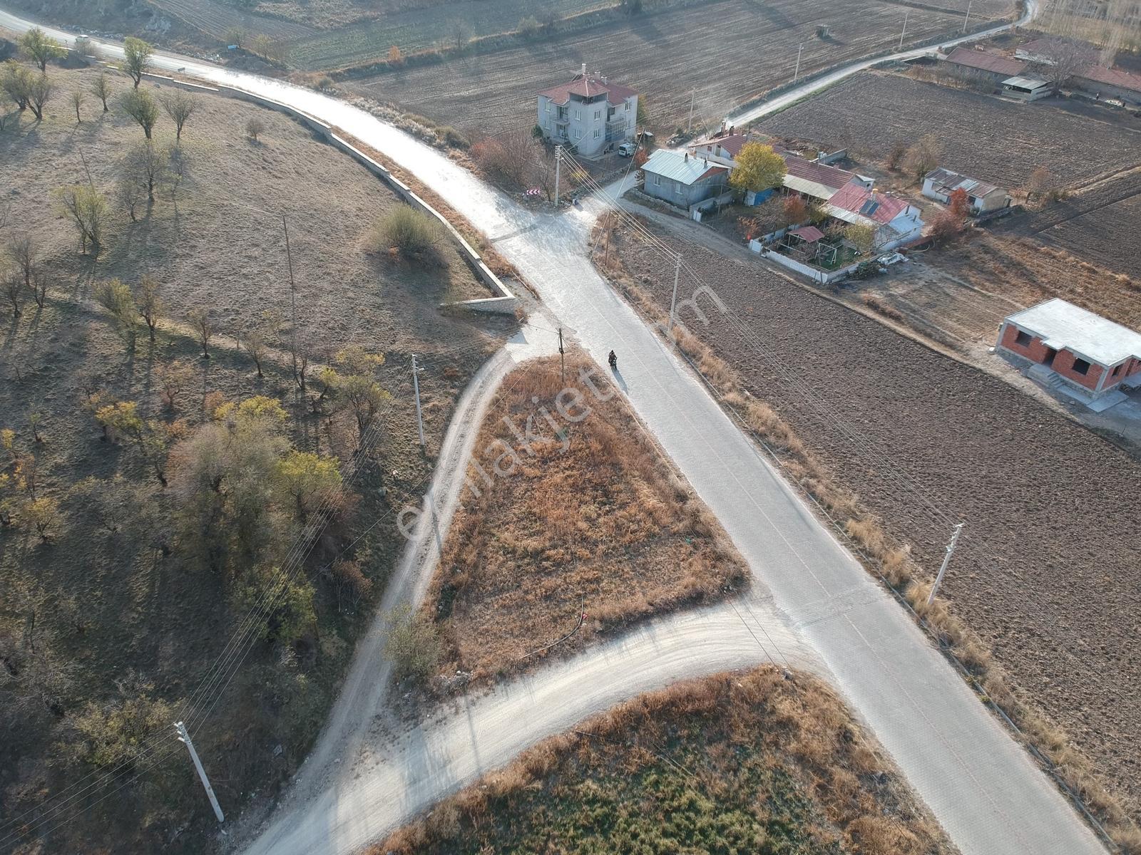 İlbey // Şuhut Merkez Aydın Caddesi Üzerinde 601 M² Arsa - Görsel 15