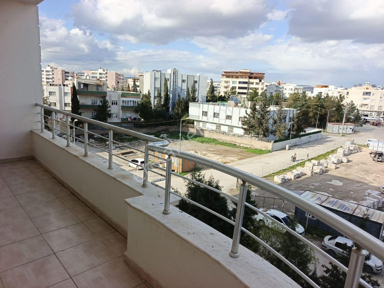 Acar Emlaktan 8 Mart Mahalesinde Dem Sitesinde Lüks Daire - Görsel 7