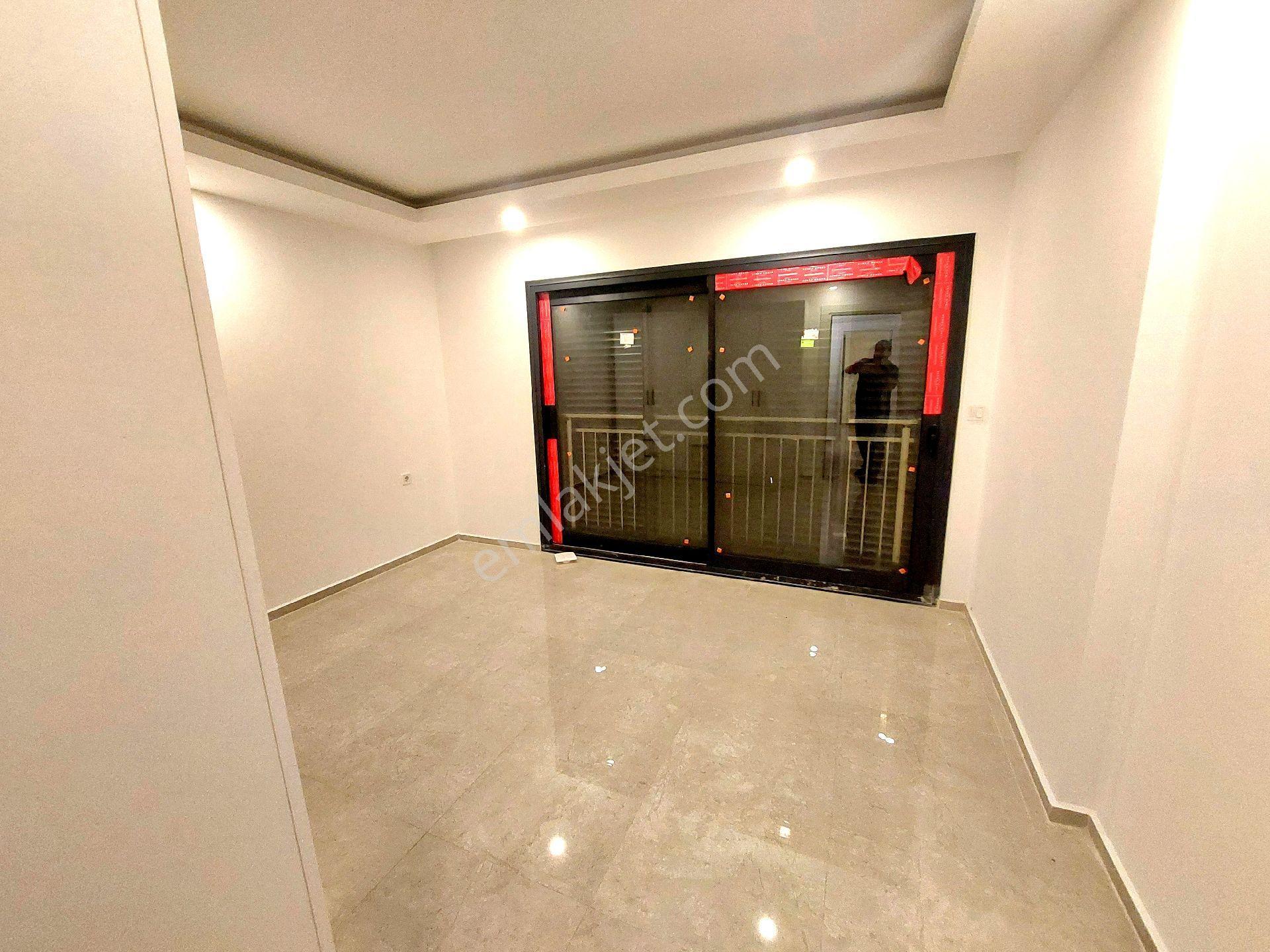 Kuşadasında Havuzlu Ve Sosyal Alanlı Sitede Bahçeli Sıfır Villa - Görsel 26