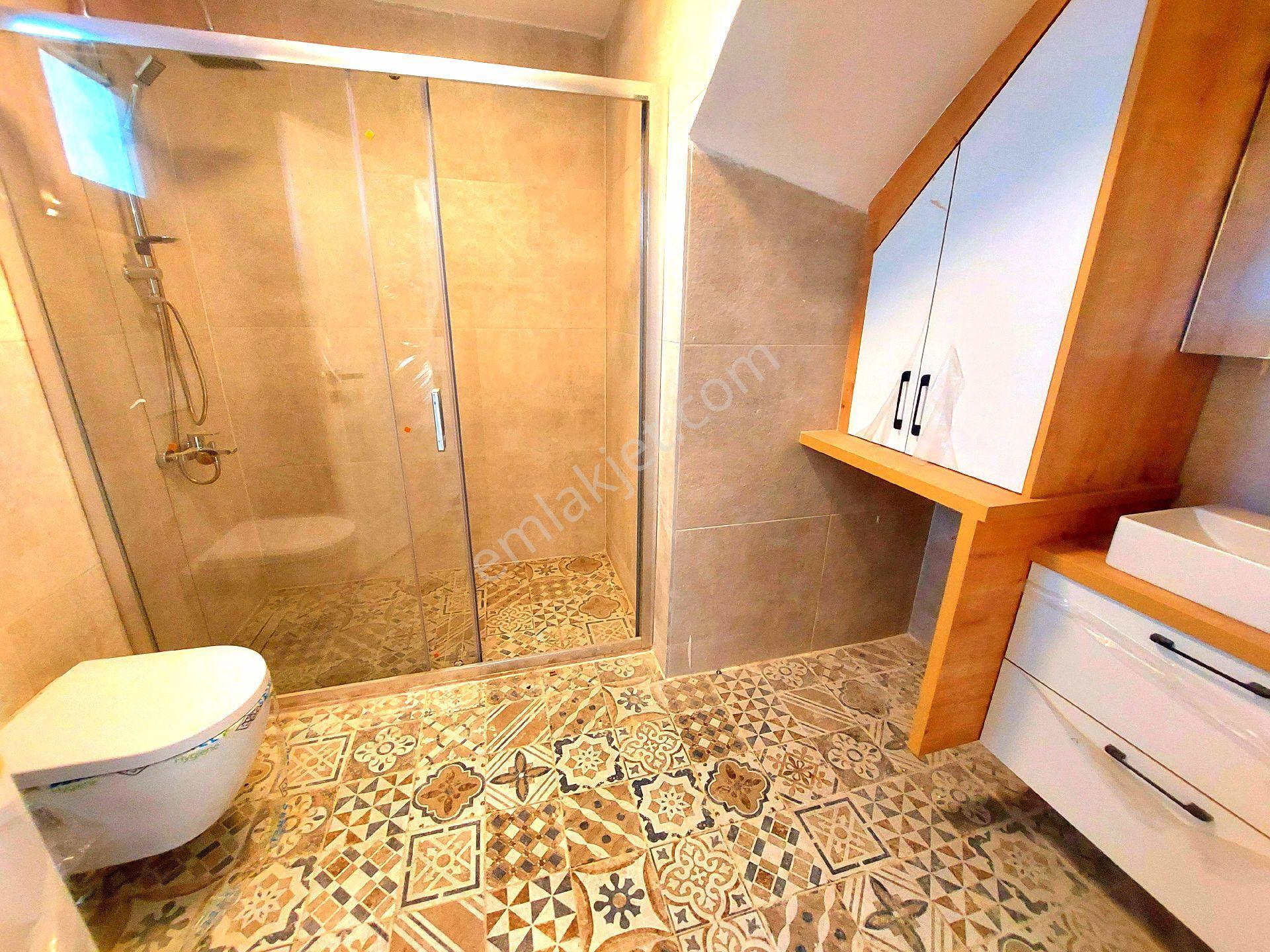 Kuşadasında Havuzlu Ve Sosyal Alanlı Sitede Bahçeli Sıfır Villa - Görsel 17