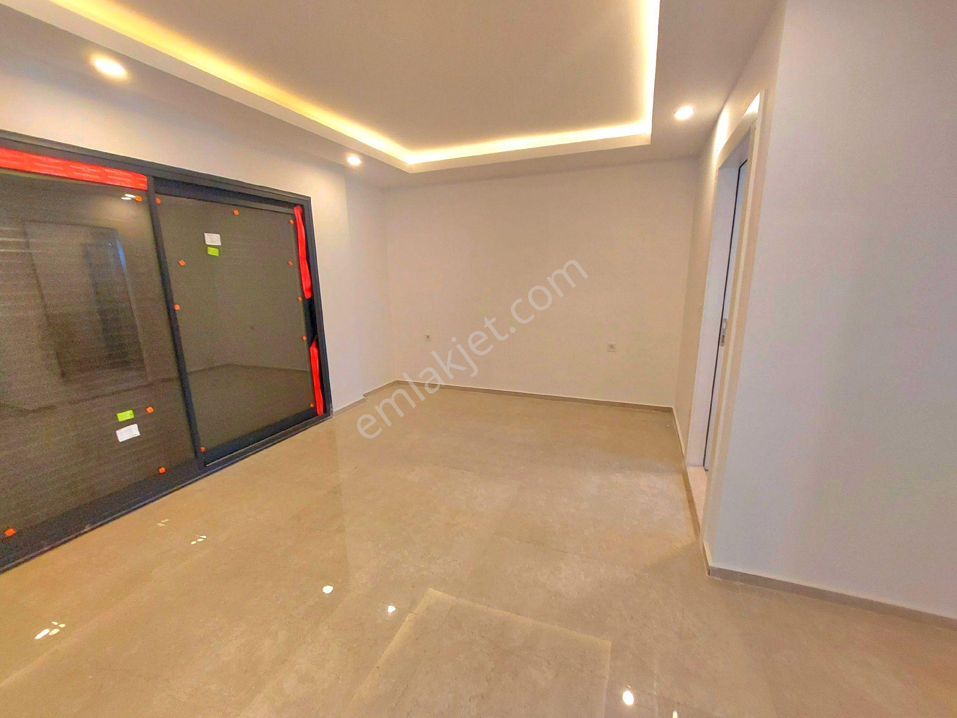 Kuşadasında Havuzlu Ve Sosyal Alanlı Sitede Bahçeli Sıfır Villa - Görsel 20