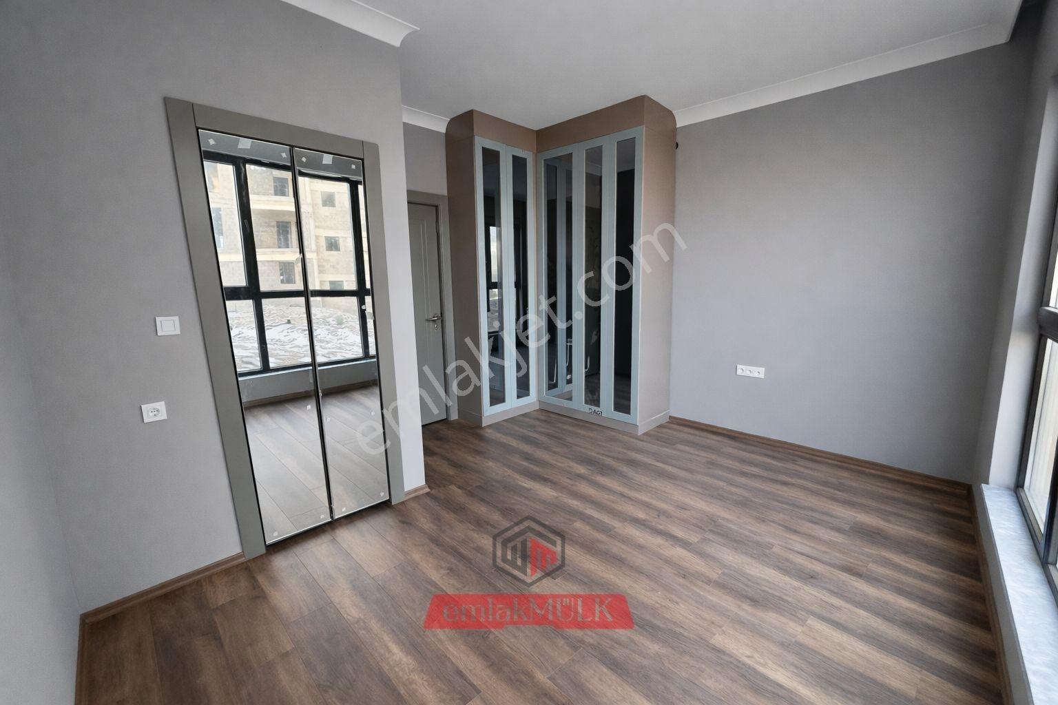 Emlakmülk'ten Oturuma Hazır İskanlı Satılık 2+1 Daire - Görsel 8