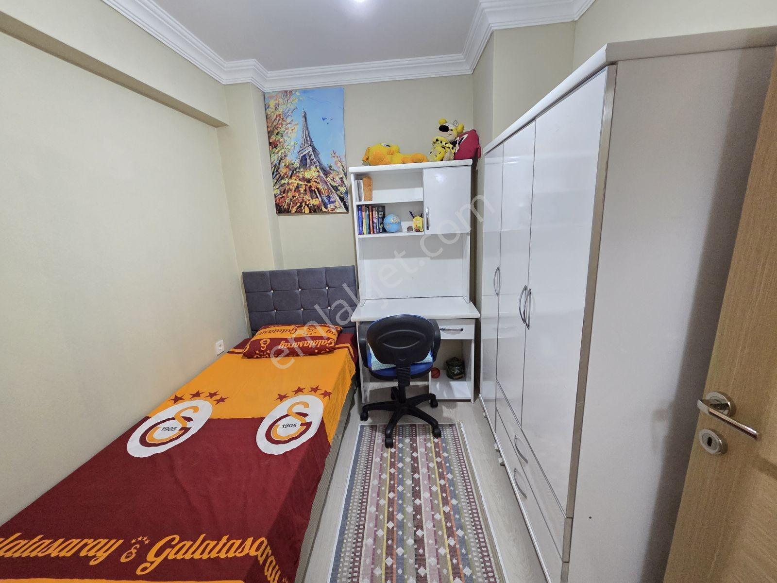 Yenifoça Fokai Terasları'nda Eşyasız Kiralık 3+1 Dubleks Villa - Görsel 2