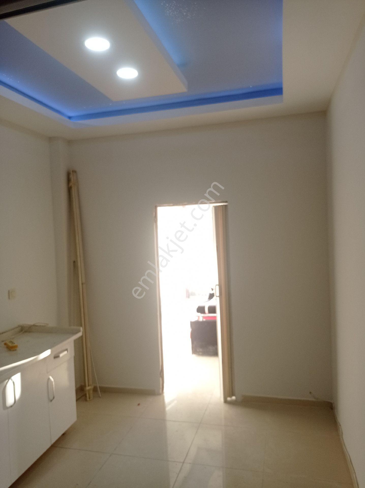 Cadde Üstü Konumu Güzel Kiralık Dükkan - Görsel 10