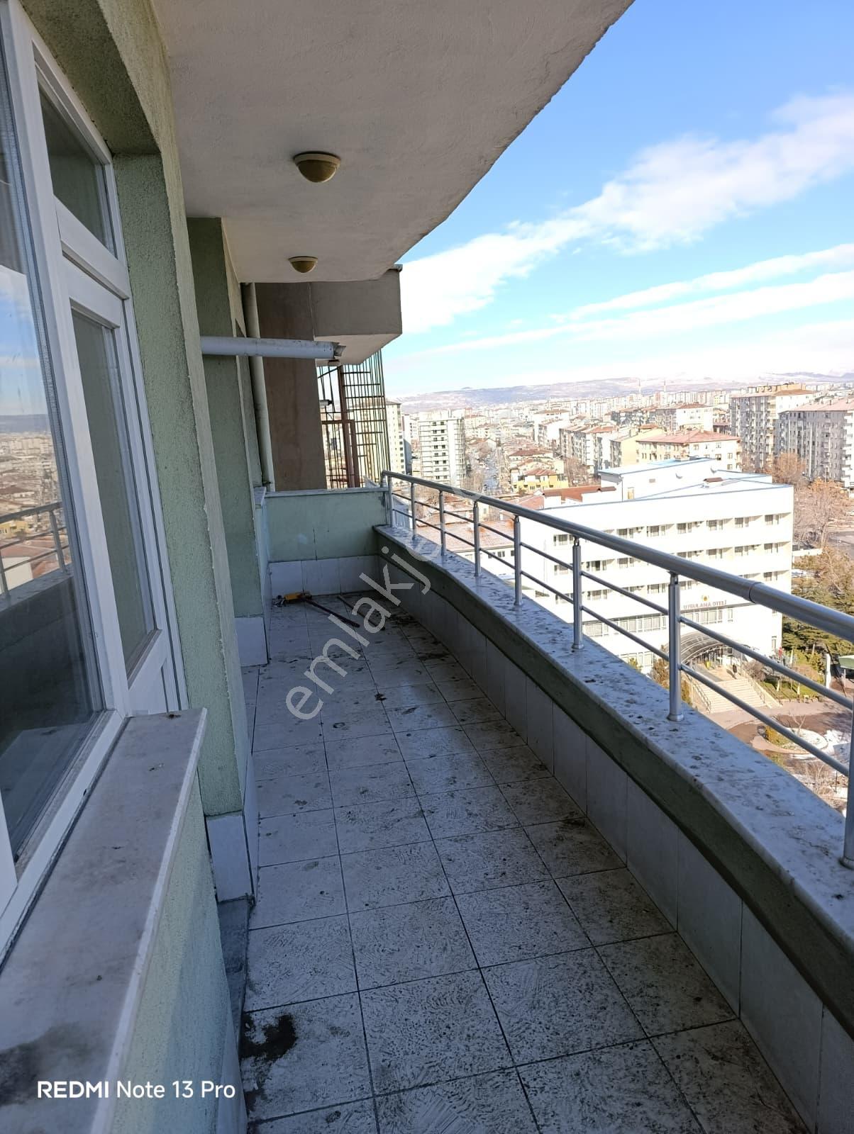 Sahibinden Merkezde Ferah 200 M² 4+1 2 Balkonlu Kiralık Daire - Görsel 11