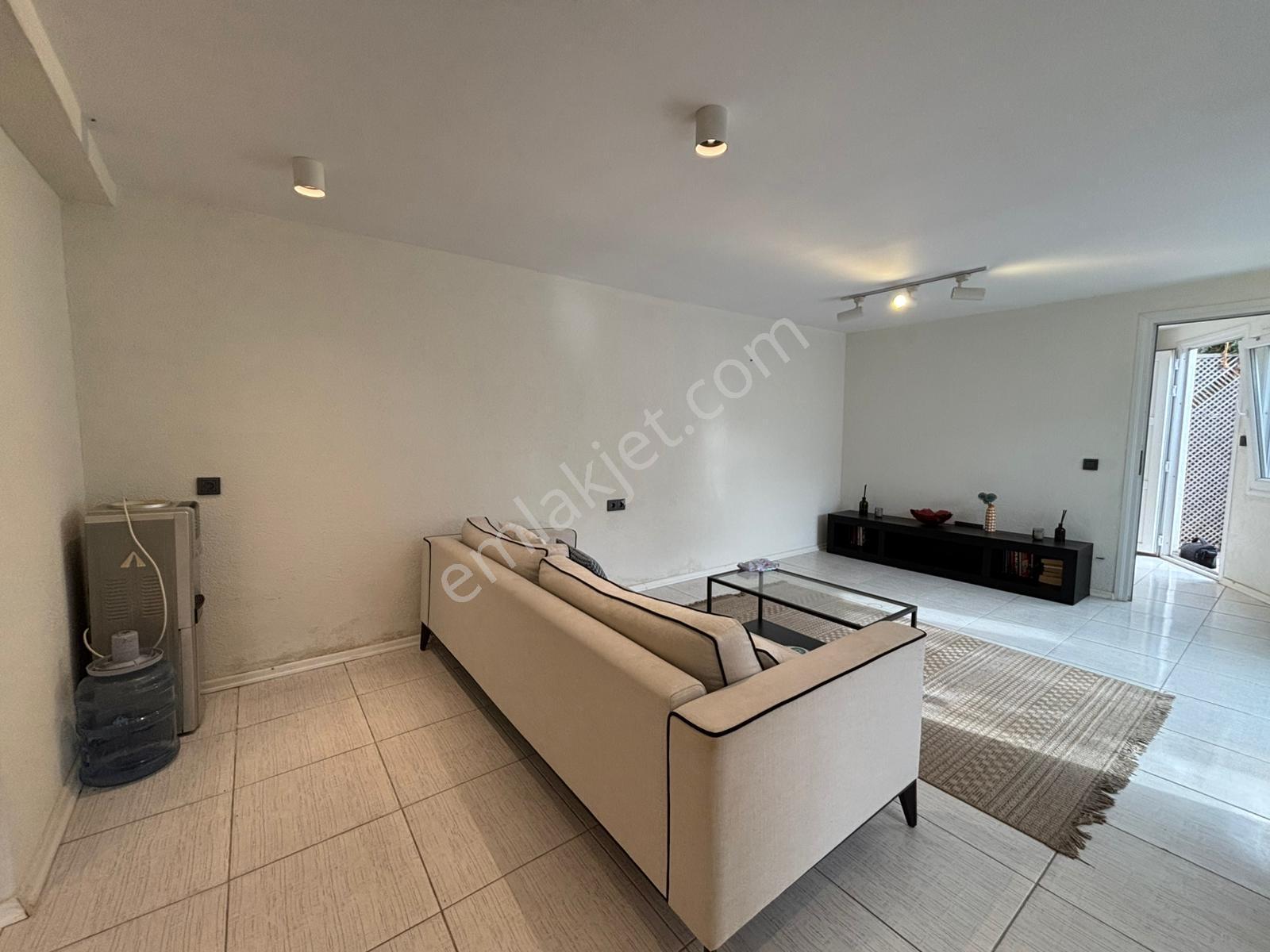 Torba'da Sezonluk Kiralık Havuzlu Ve Müştemilatlı Müstakil Villa - Görsel 31