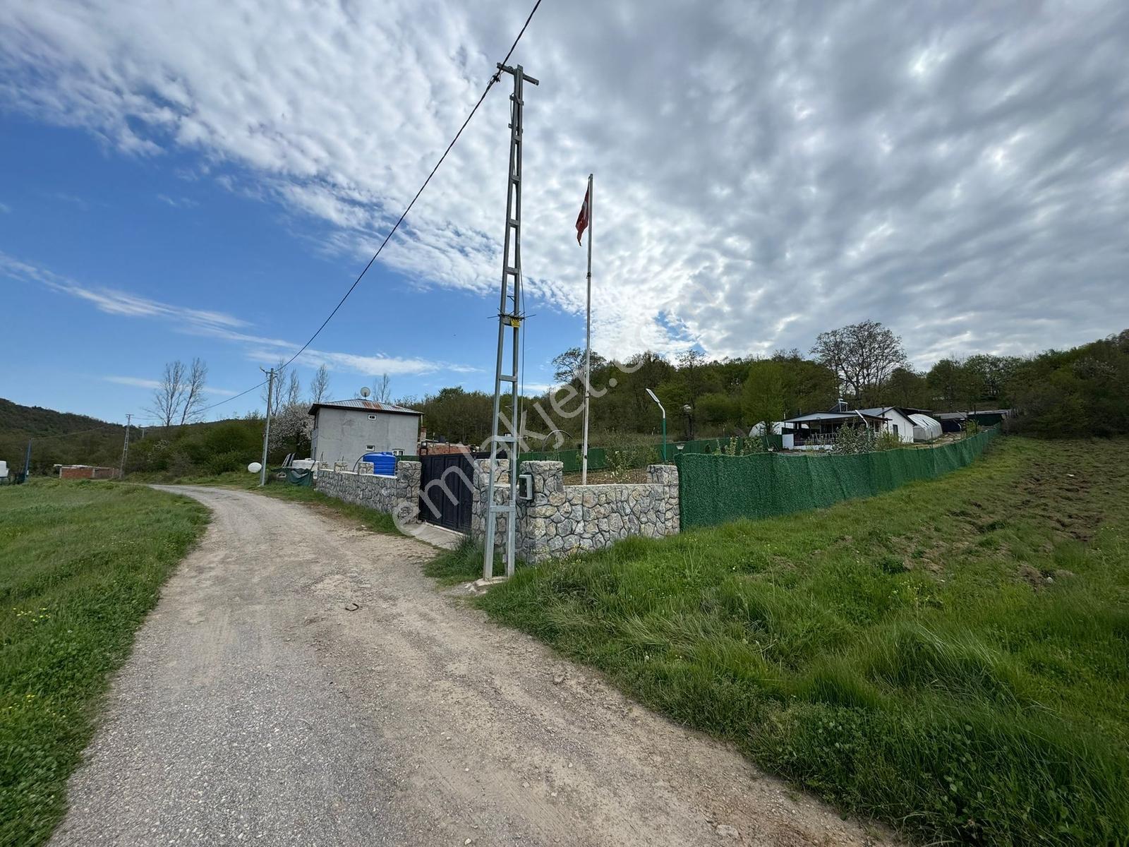 Ekşioğlu Gyd'den Duraklı Köyünde Elektrik Su Yol 2.800m2 Satılık - Görsel 10
