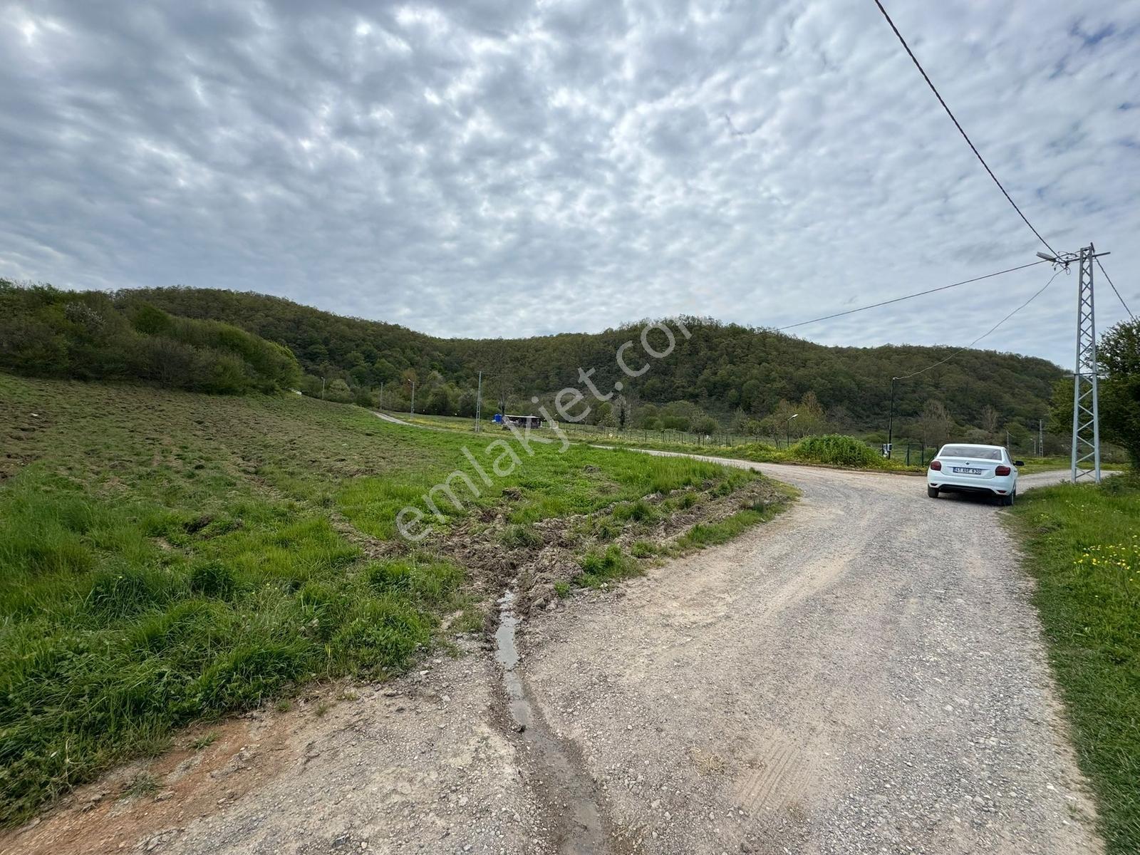 Ekşioğlu Gyd'den Duraklı Köyünde Elektrik Su Yol 2.800m2 Satılık - Görsel 6
