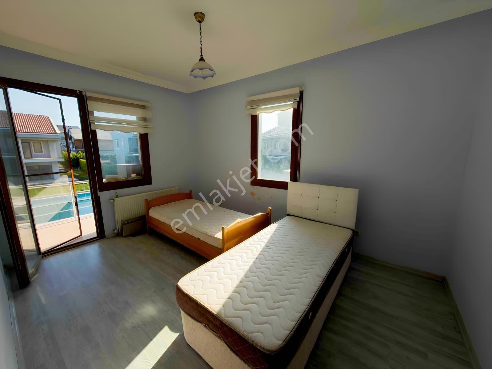 Özel Havuzlu 5+2 Lüks Villa - Denize Yürüme Mesafesinde - Görsel 2