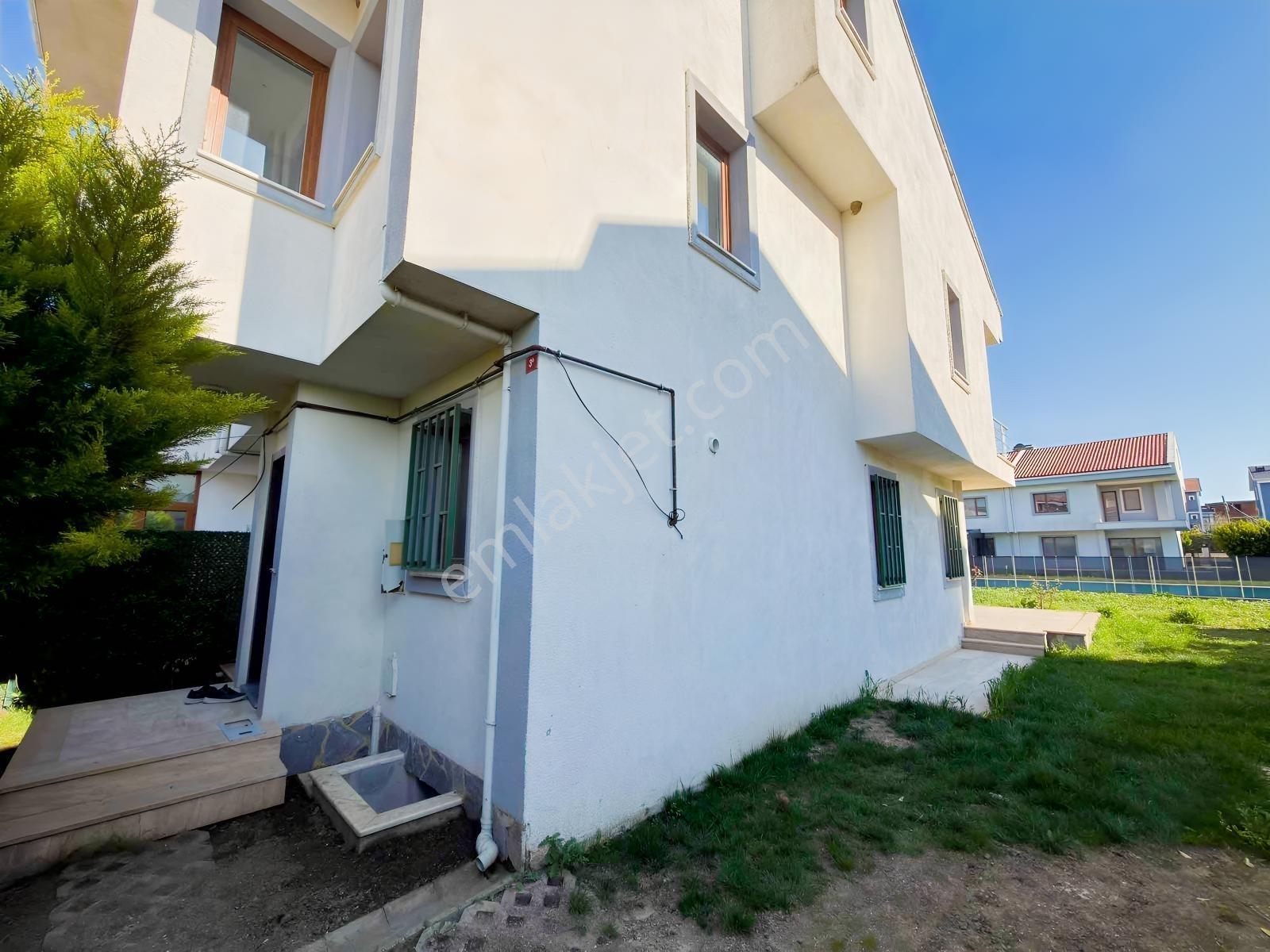 Özel Havuzlu 5+2 Lüks Villa - Denize Yürüme Mesafesinde - Görsel 8