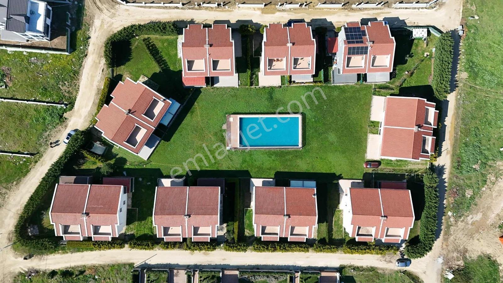 Özel Havuzlu 5+2 Lüks Villa - Denize Yürüme Mesafesinde - Görsel 11