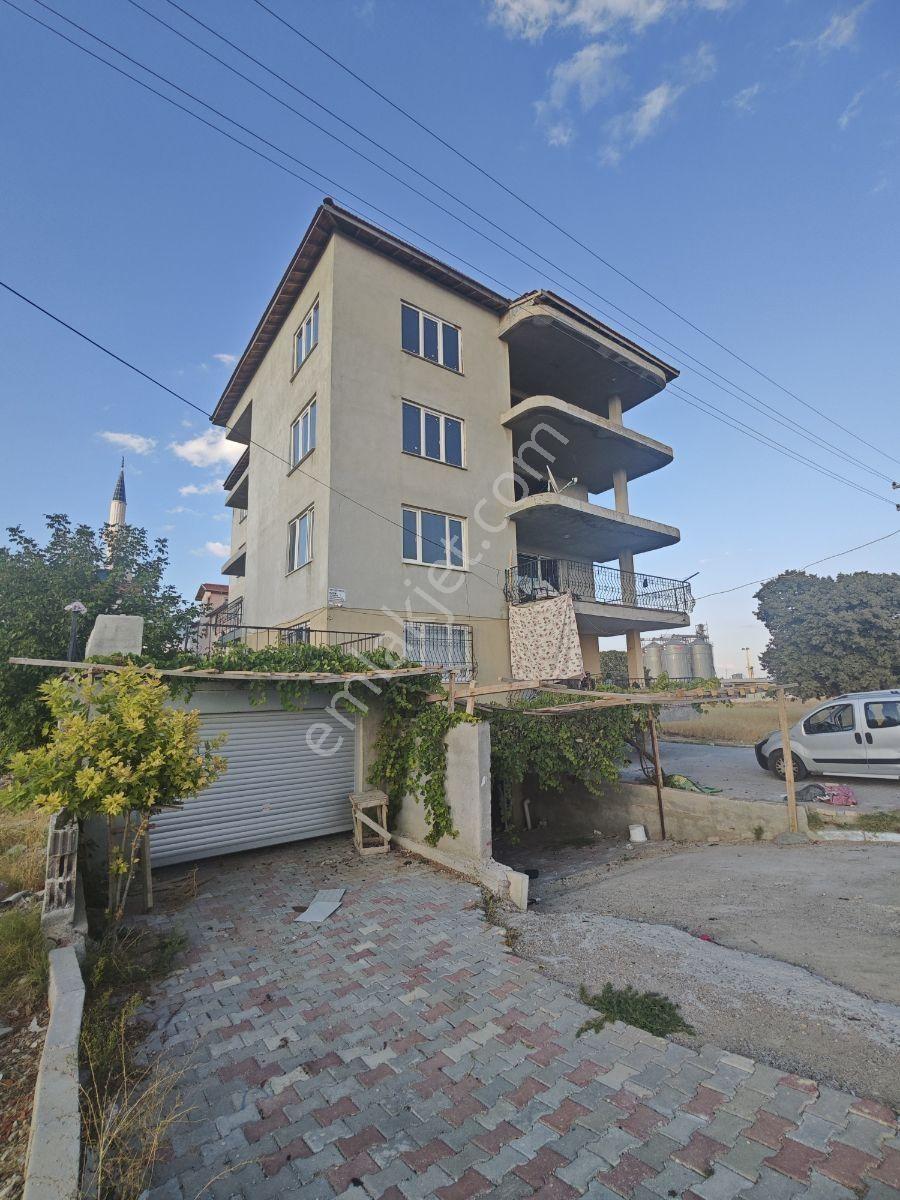 Atatürk Mahallesi Çakır Halı Saha Civarı 3 Katlı Müstakil Ev - Görsel 8