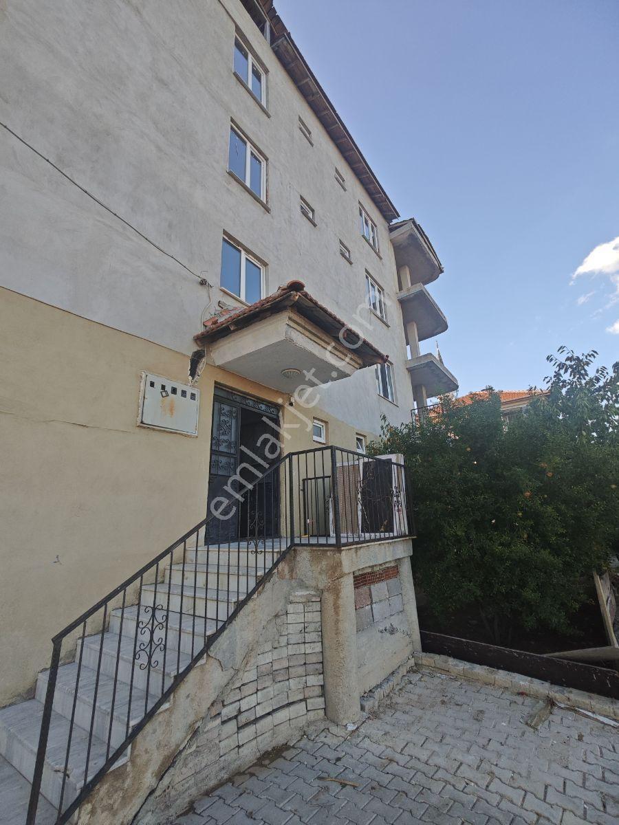 Atatürk Mahallesi Çakır Halı Saha Civarı 3 Katlı Müstakil Ev - Görsel 29