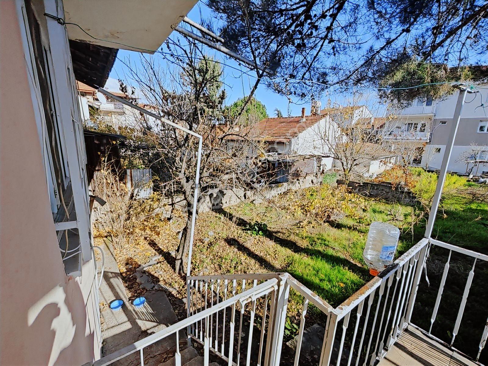 Uşak Cumhuriyet Mah. 231m² Arsa İçinde, Satılık Müstakil Ev - Görsel 27