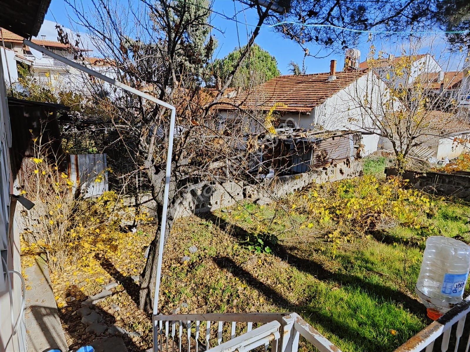 Uşak Cumhuriyet Mah. 231m² Arsa İçinde, Satılık Müstakil Ev - Görsel 25