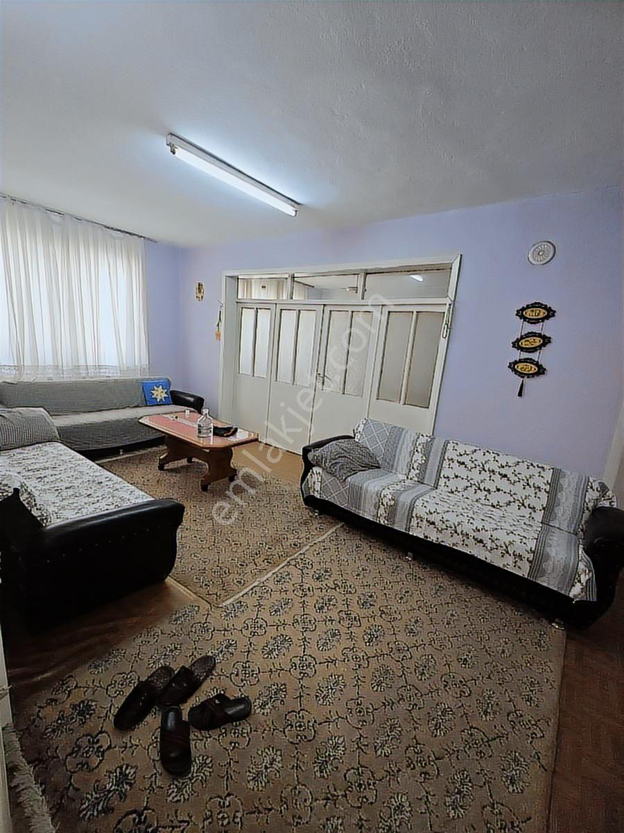 Uşak Cumhuriyet Mah. 231m² Arsa İçinde, Satılık Müstakil Ev - Görsel 13